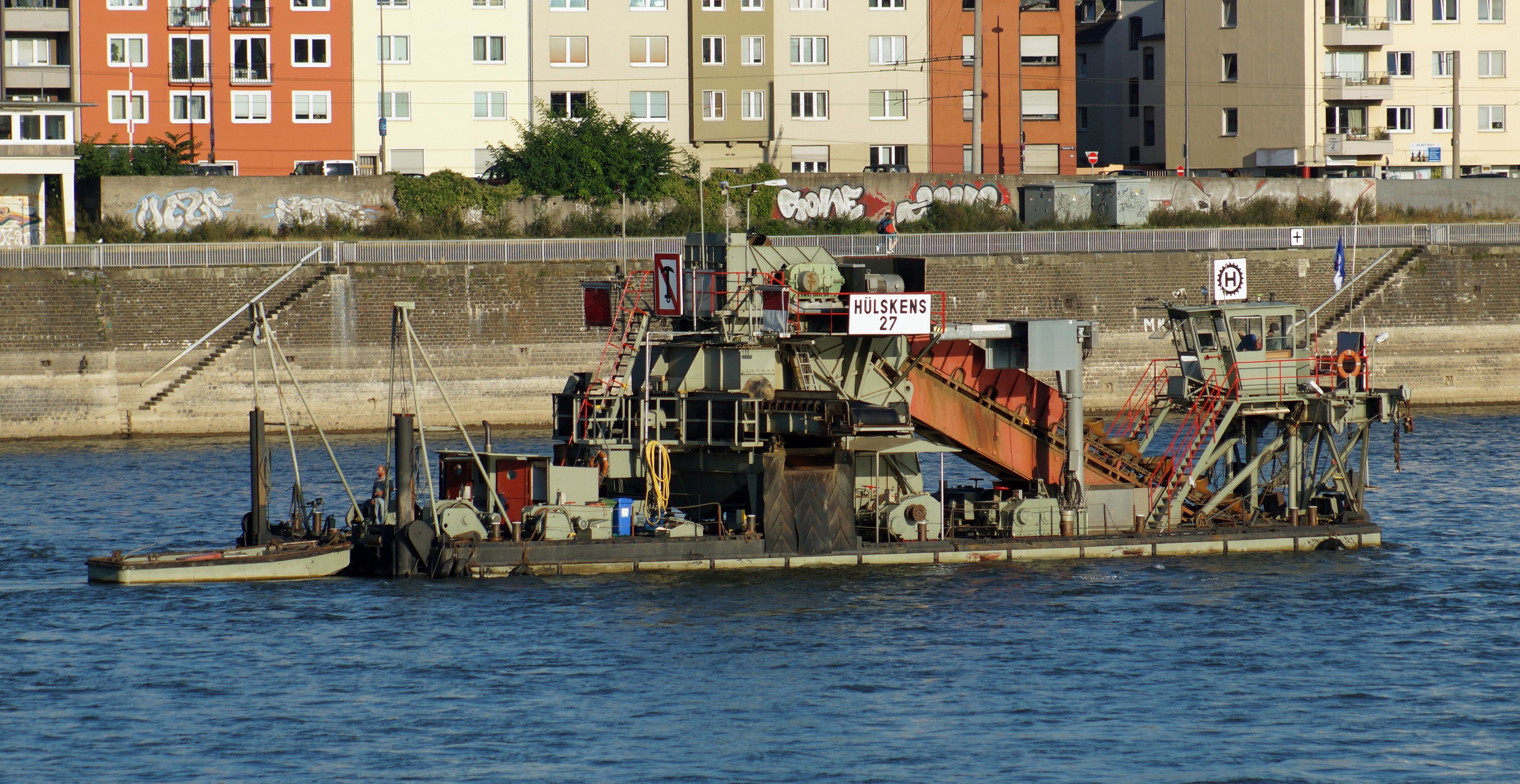 Hülskens 27 (Dredge ship) 008