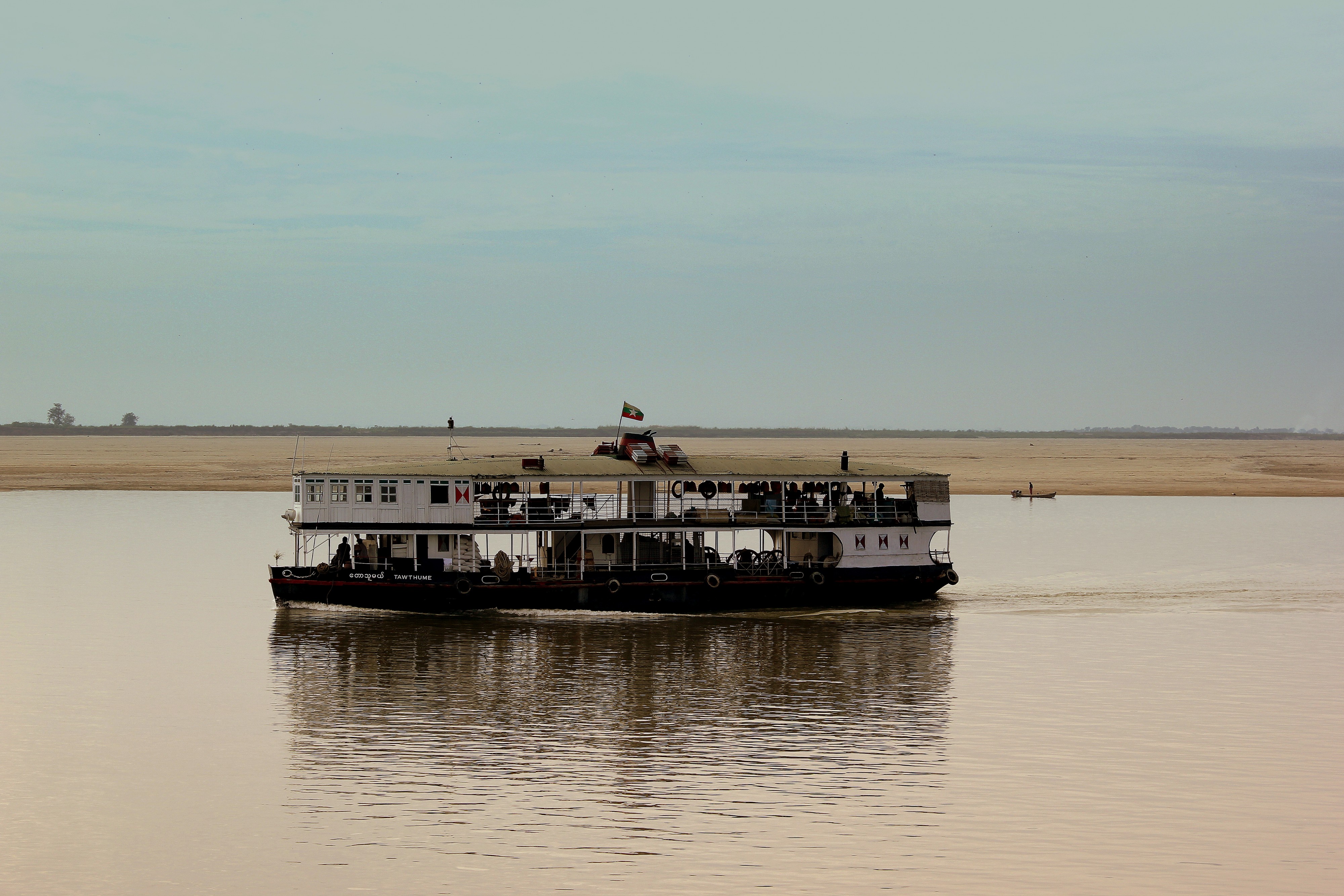 IRRAWADDY RIVER FERRY MYANMA FEB2013 (8497692660)