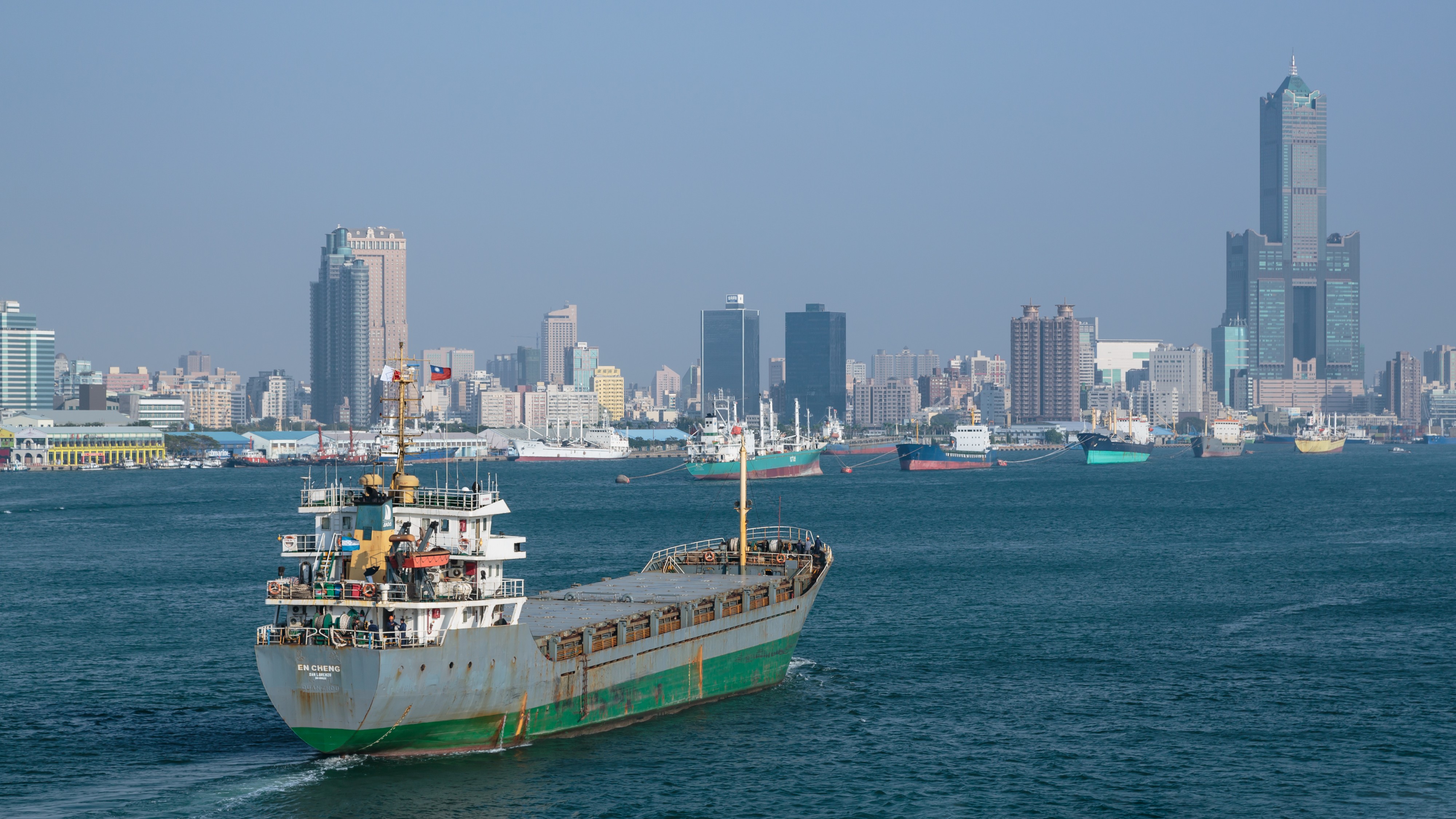 Kaohsiung Taiwan Ship-En-Cheng-01