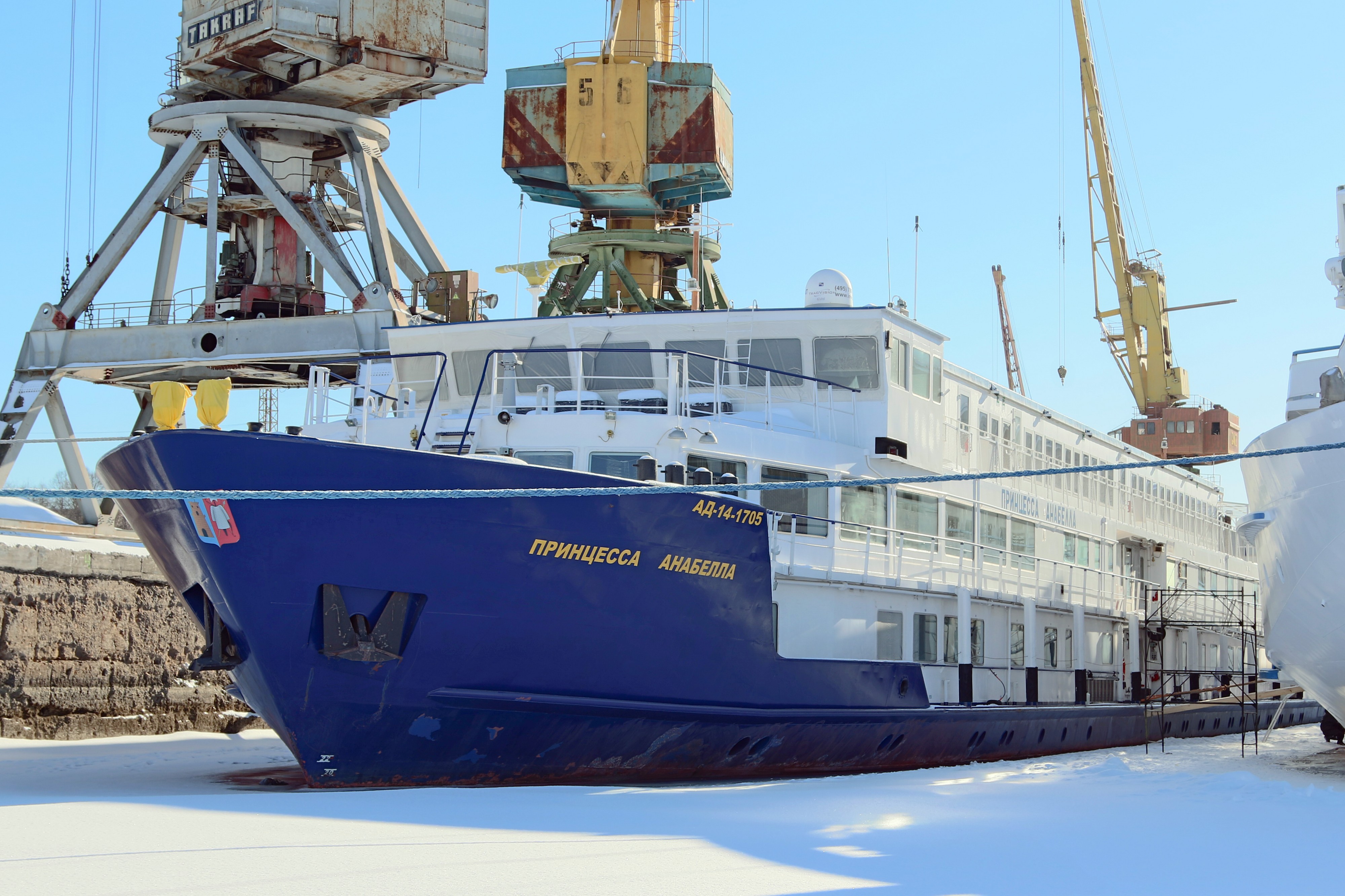 Printsessa Anabella in Winter at Moscow North River Port 10-feb-2015