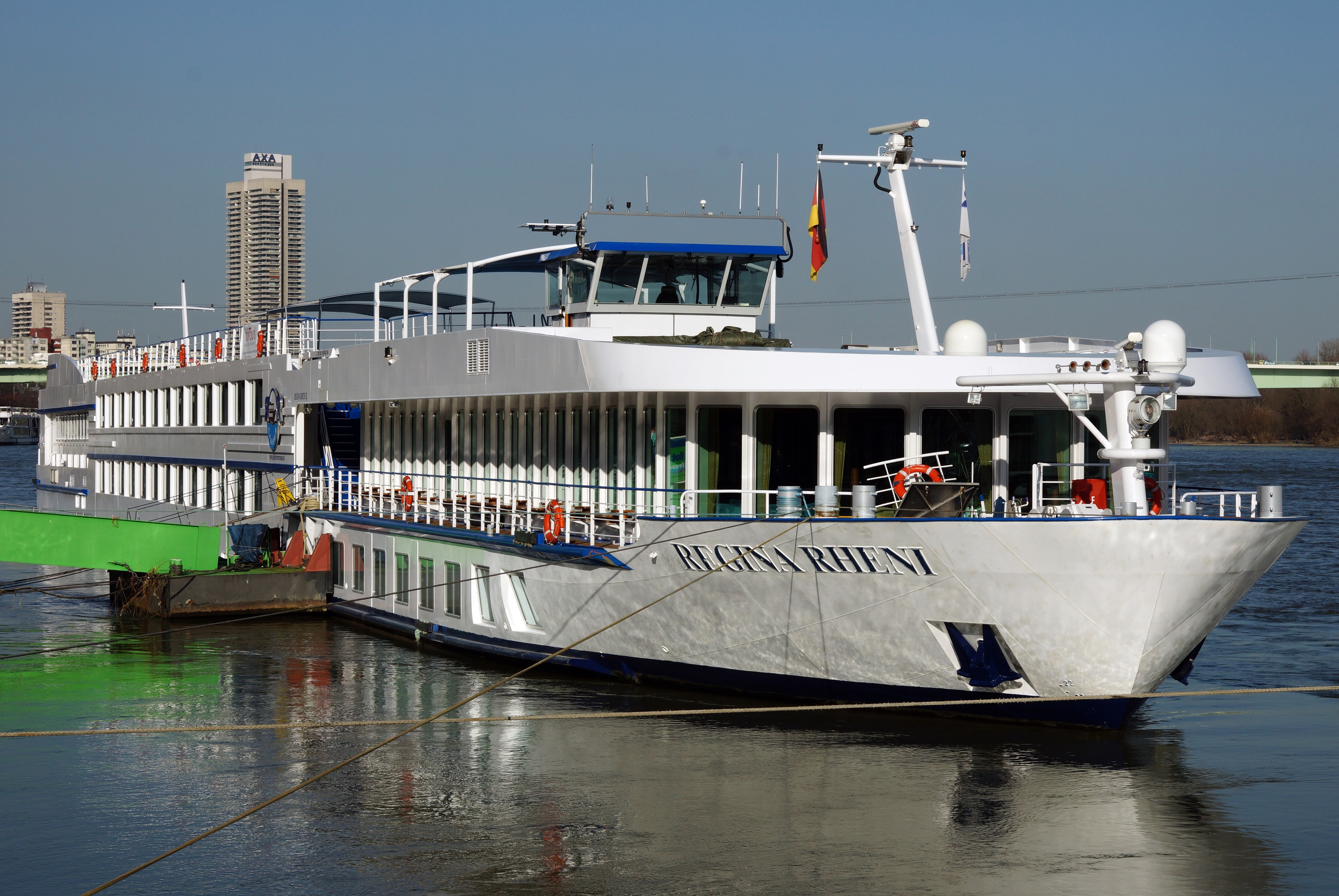 Regina Rheni (ship, 2000) 014