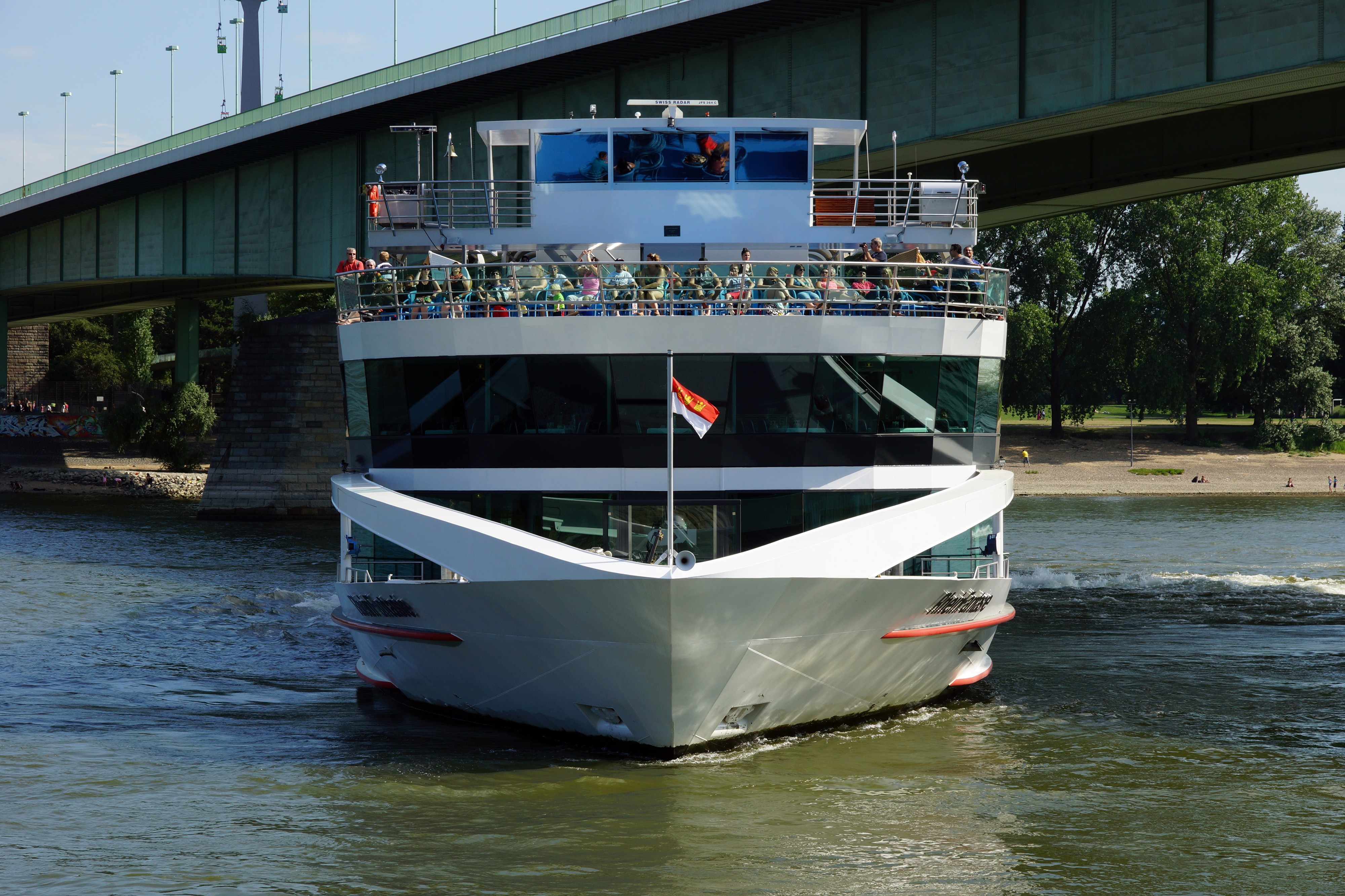 RheinFantasie (ship, 2011) 132