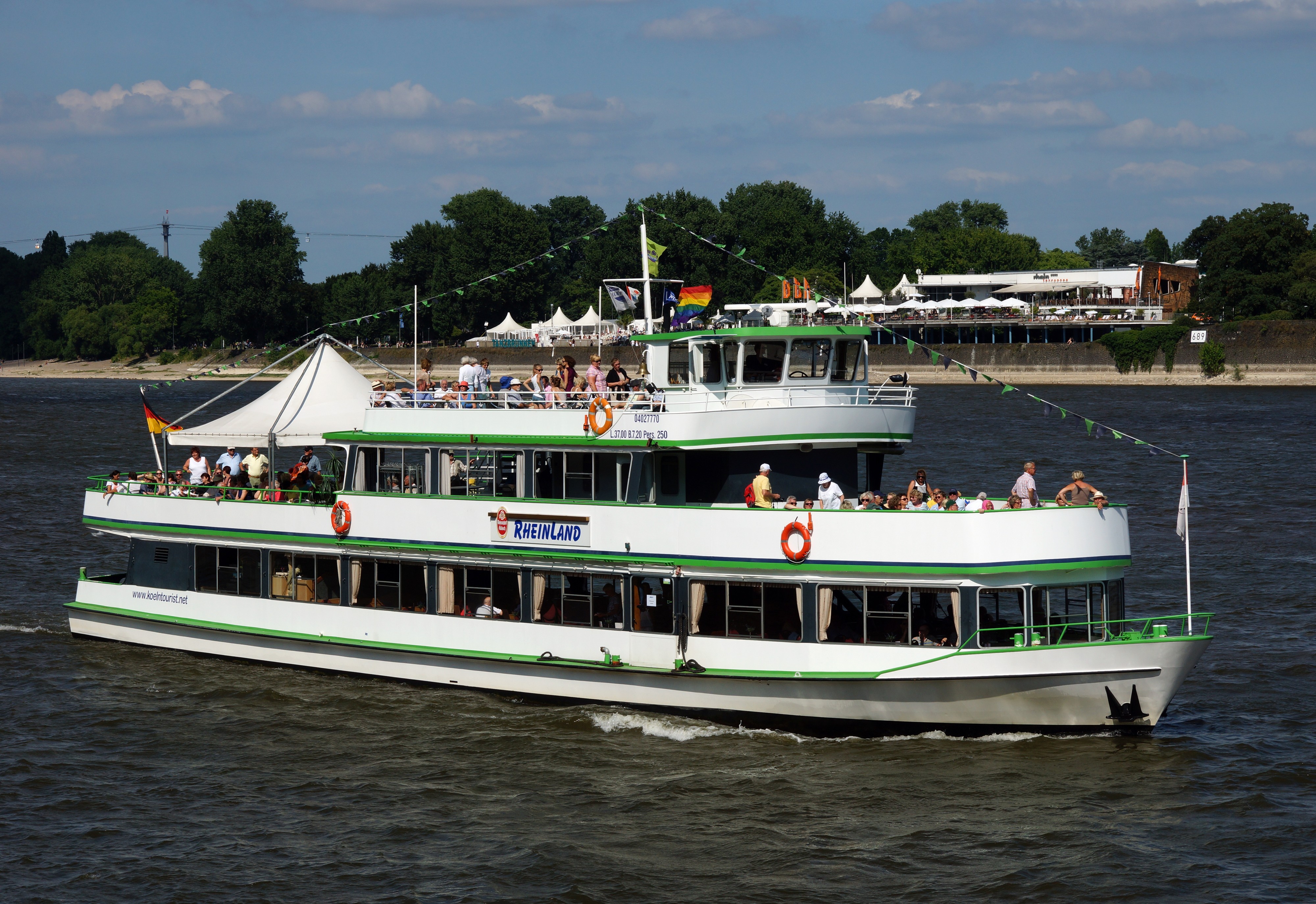 Rheinland (ship, 1980) 024