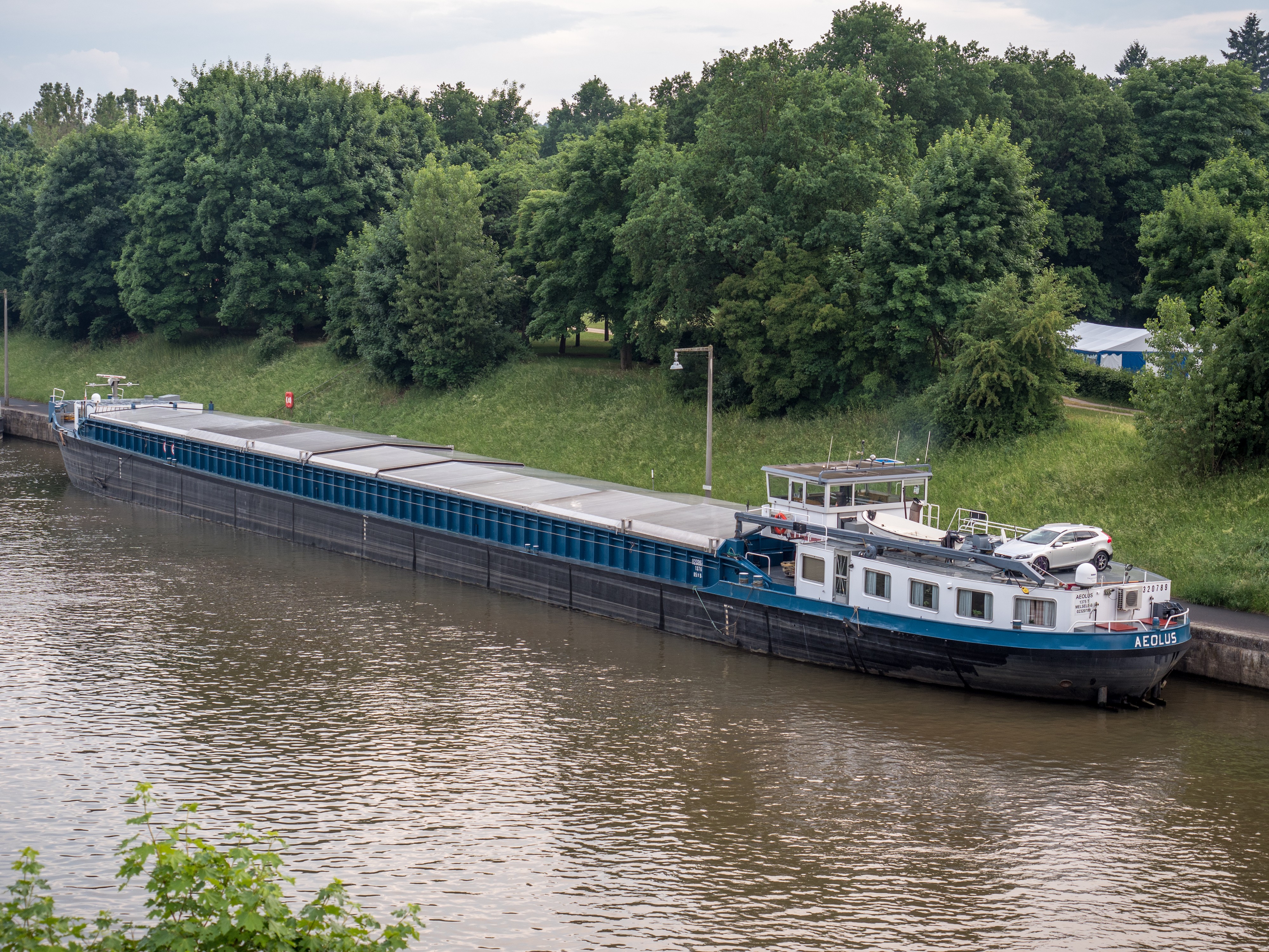 Schiff Aeolus im MD Kanal 17RM4098-PSD