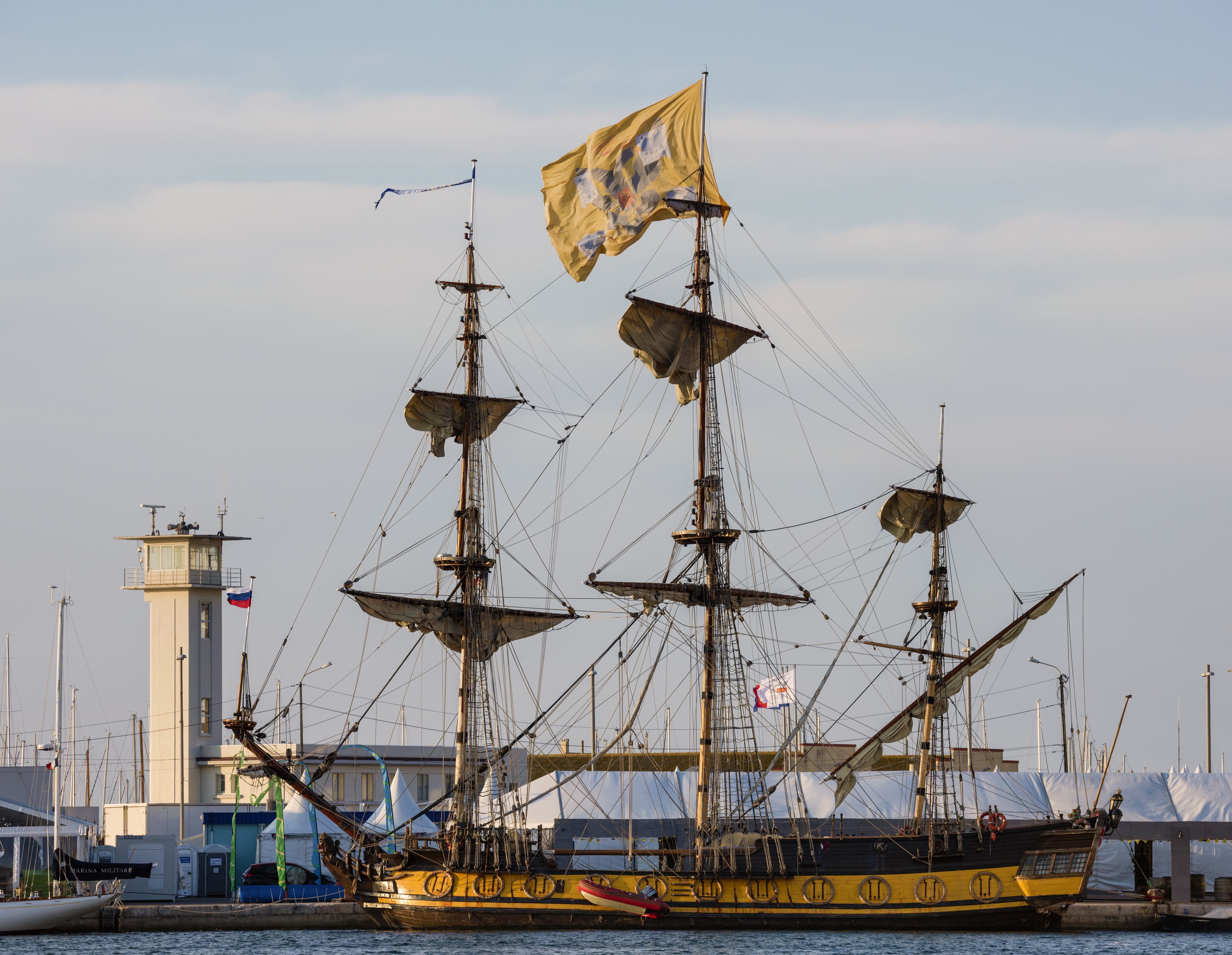 Shtandart (ship, 1999), Sète cf01