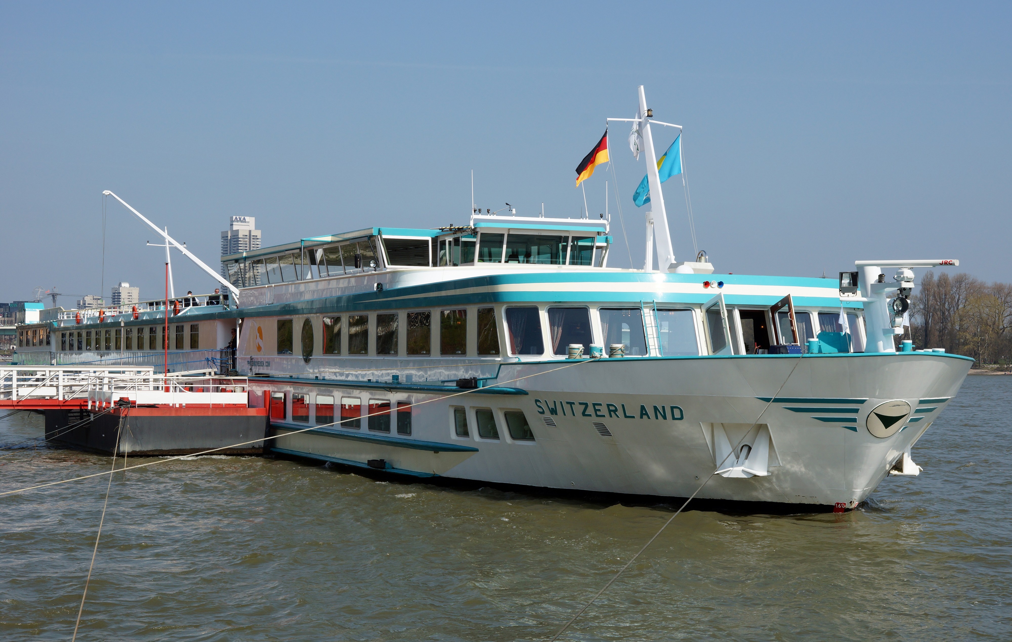 Switzerland (ship, 1988) 018