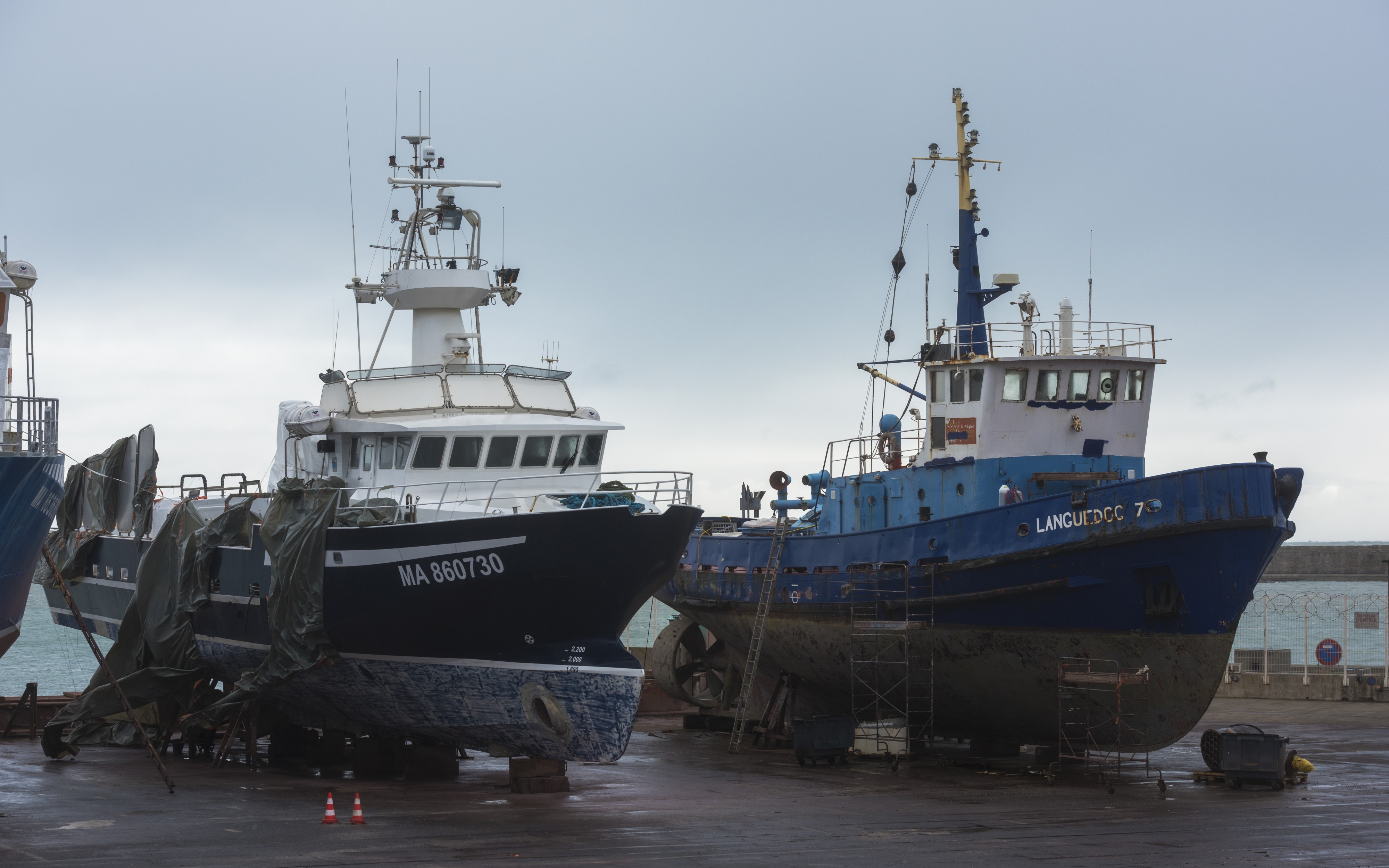Trawlers in Sète cf01