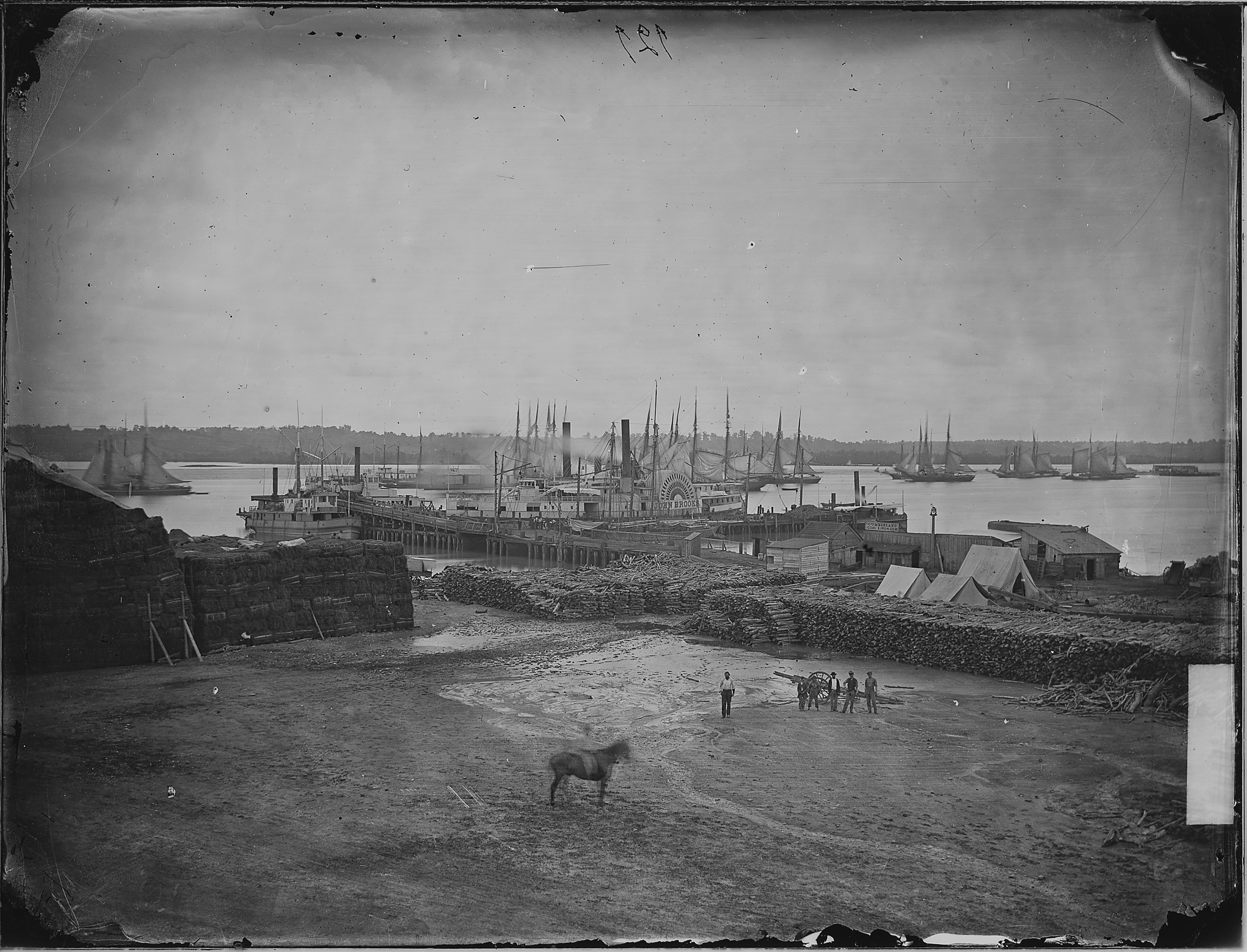 Transport fleet at landing - NARA - 529150