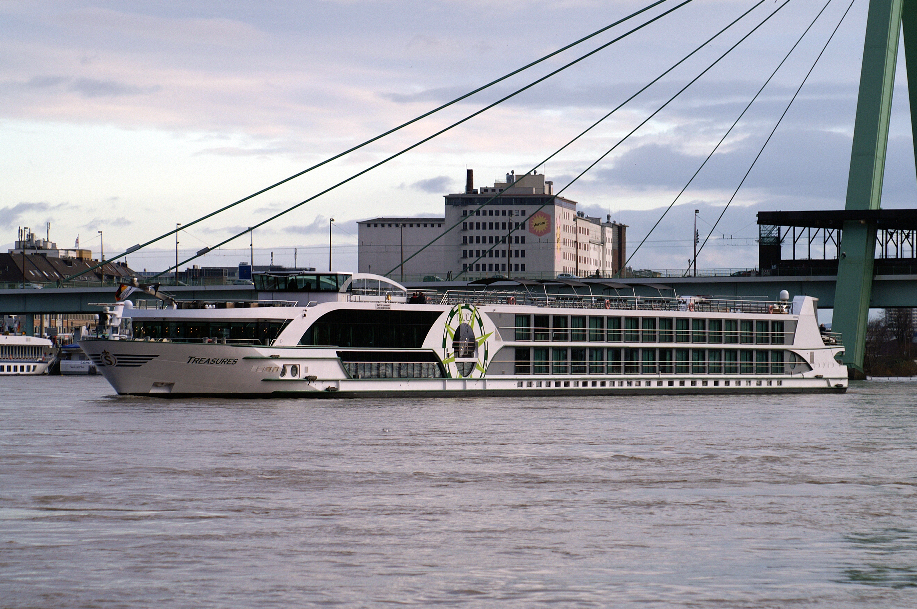 Treasures (ship, 2011) 008