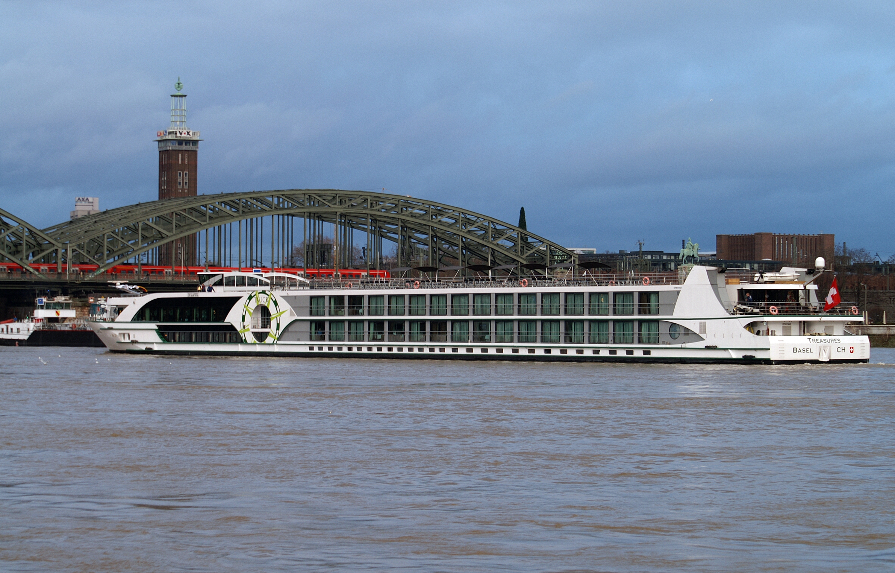 Treasures (ship, 2011) 010
