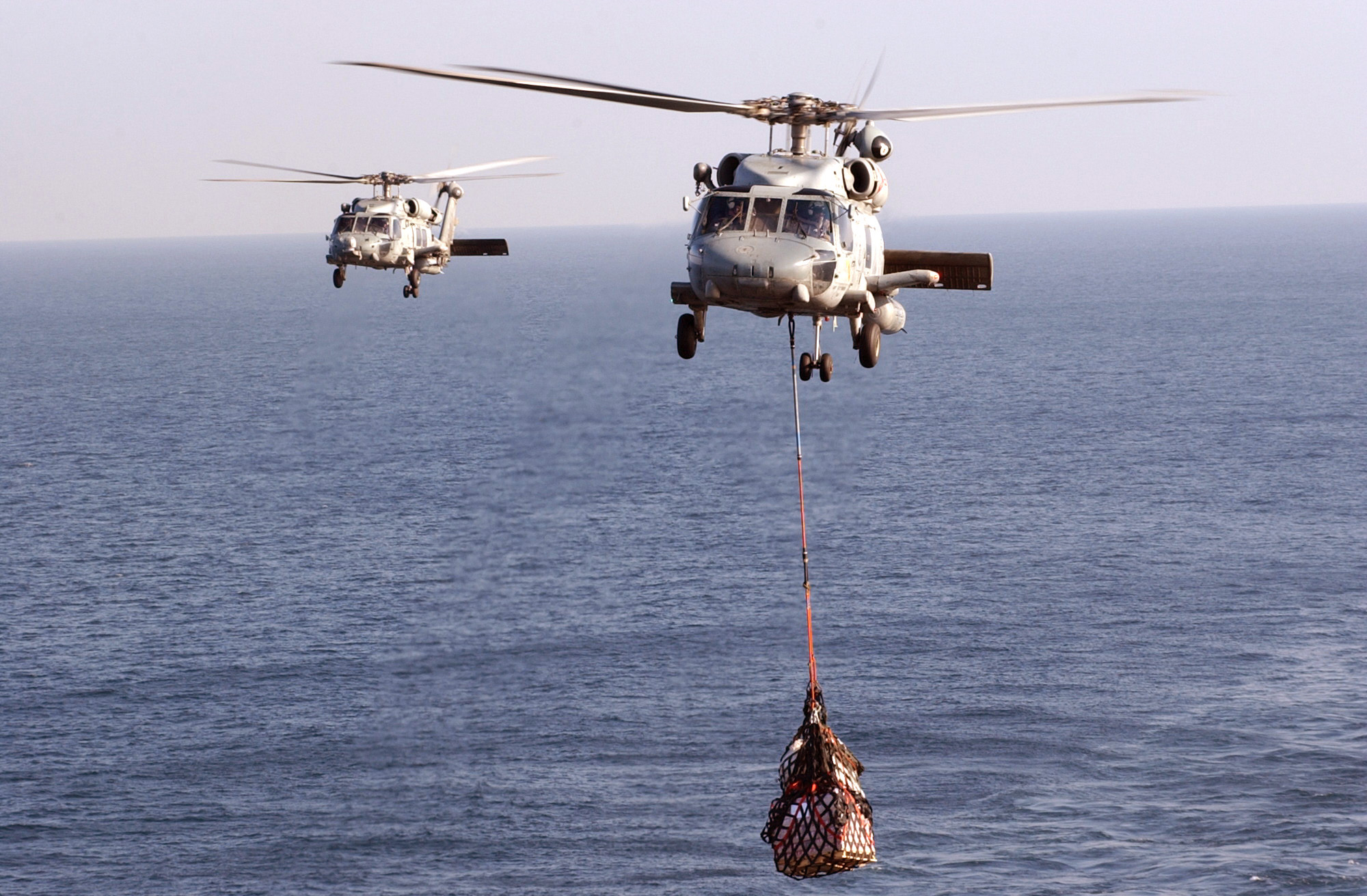 US Navy 020124-N-1587C-006 Seahawk Helicopters VERTREP.jpg