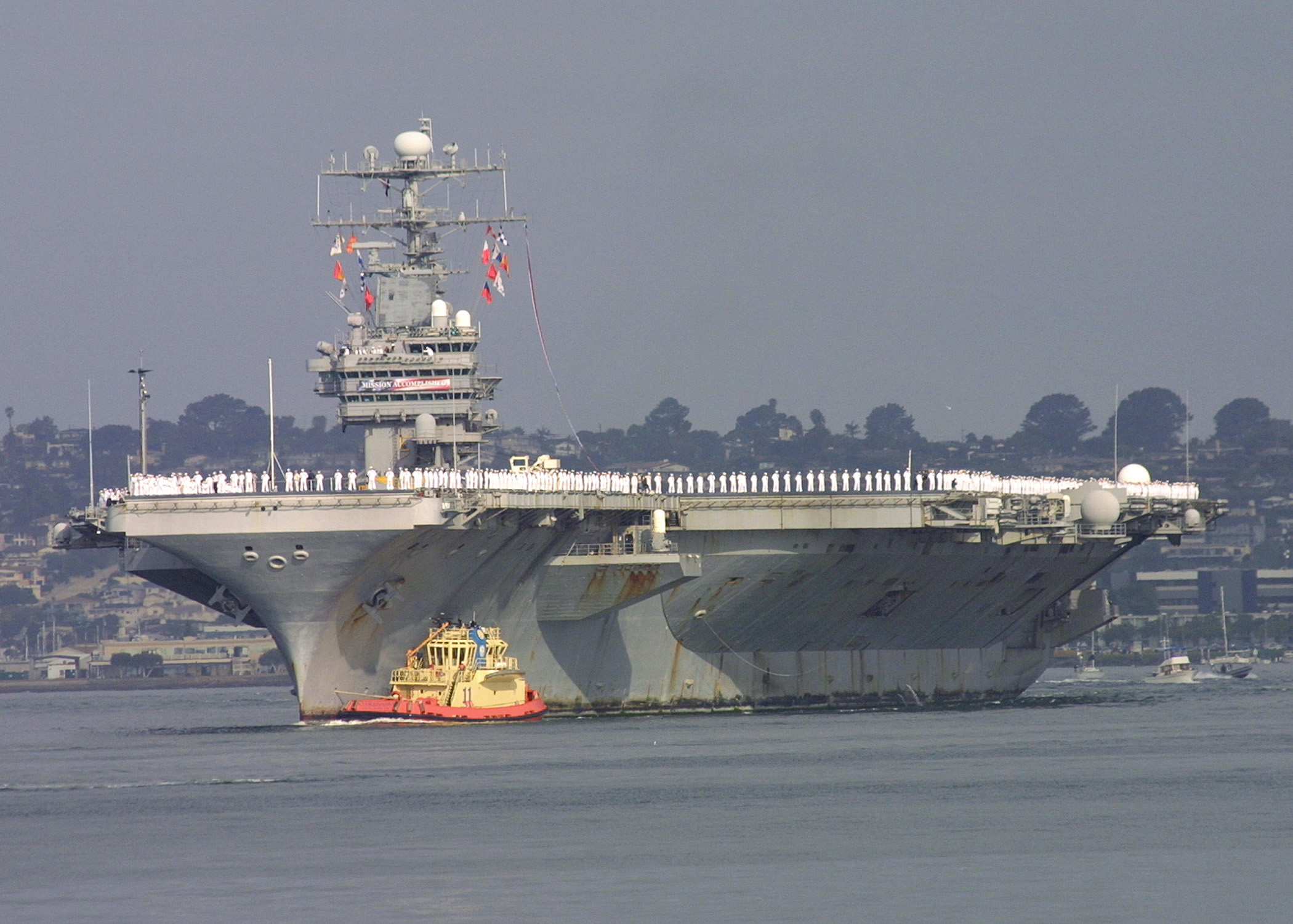 US Navy 030502-N-1144C-002 The aircraft carrier USS Abraham Lincoln (CVN 72) pulls into San Diego Harbor