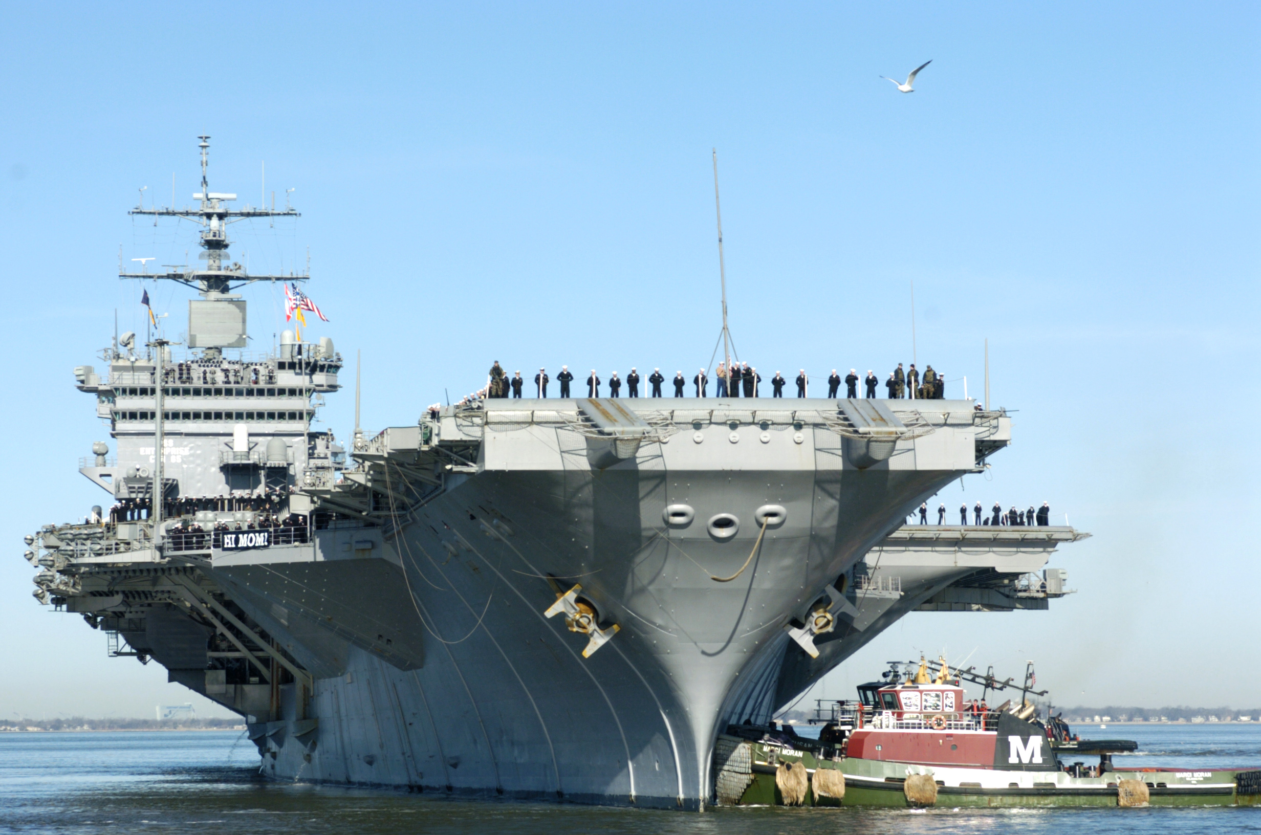 US Navy 040229-N-1464F-003 Sailors and Marines 