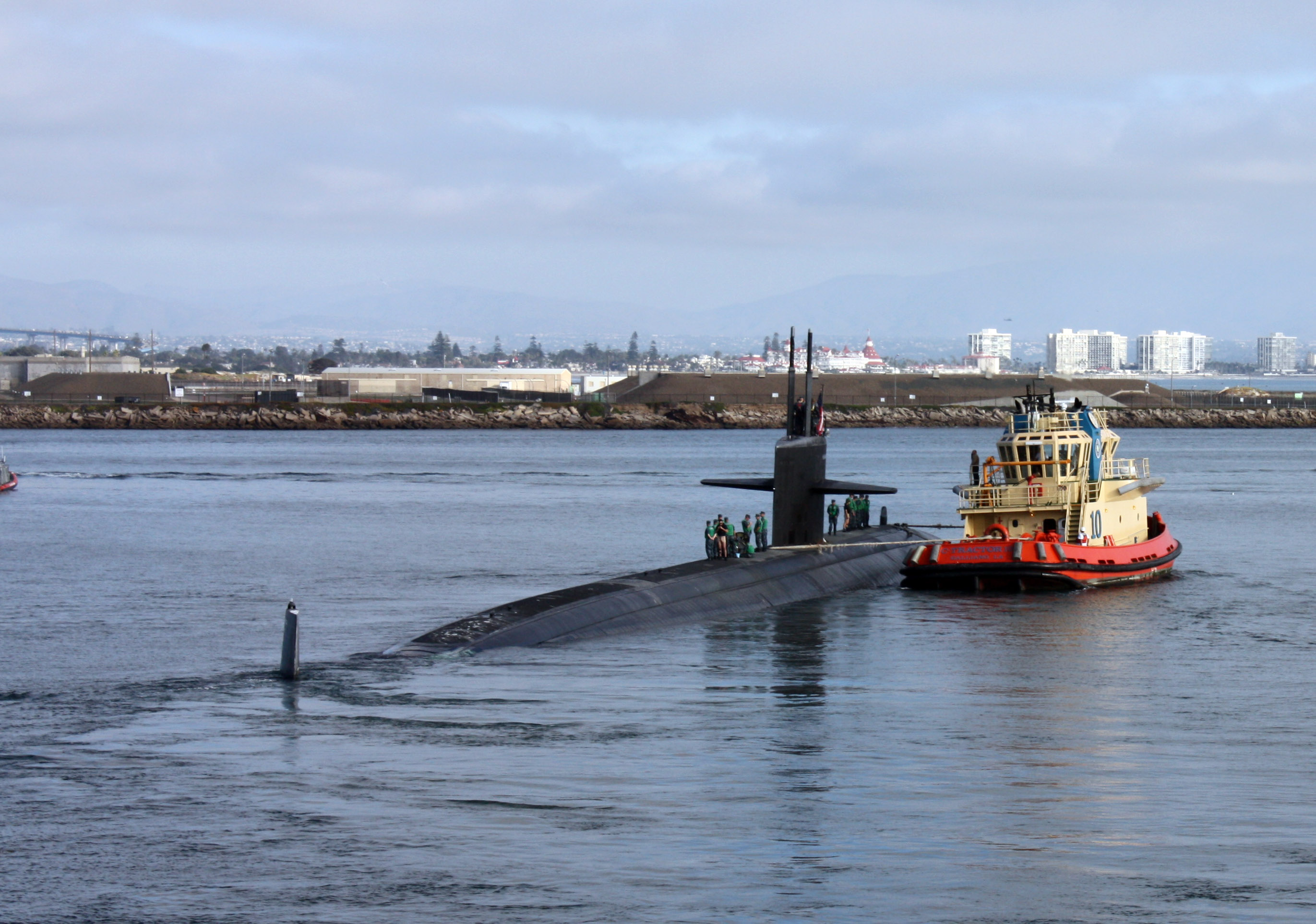 US Navy 101116-N-4047W-005 The Los Angeles-class attack submarine USS San Francisco (SSN 711) departs for its six-month western Pacific Ocean 