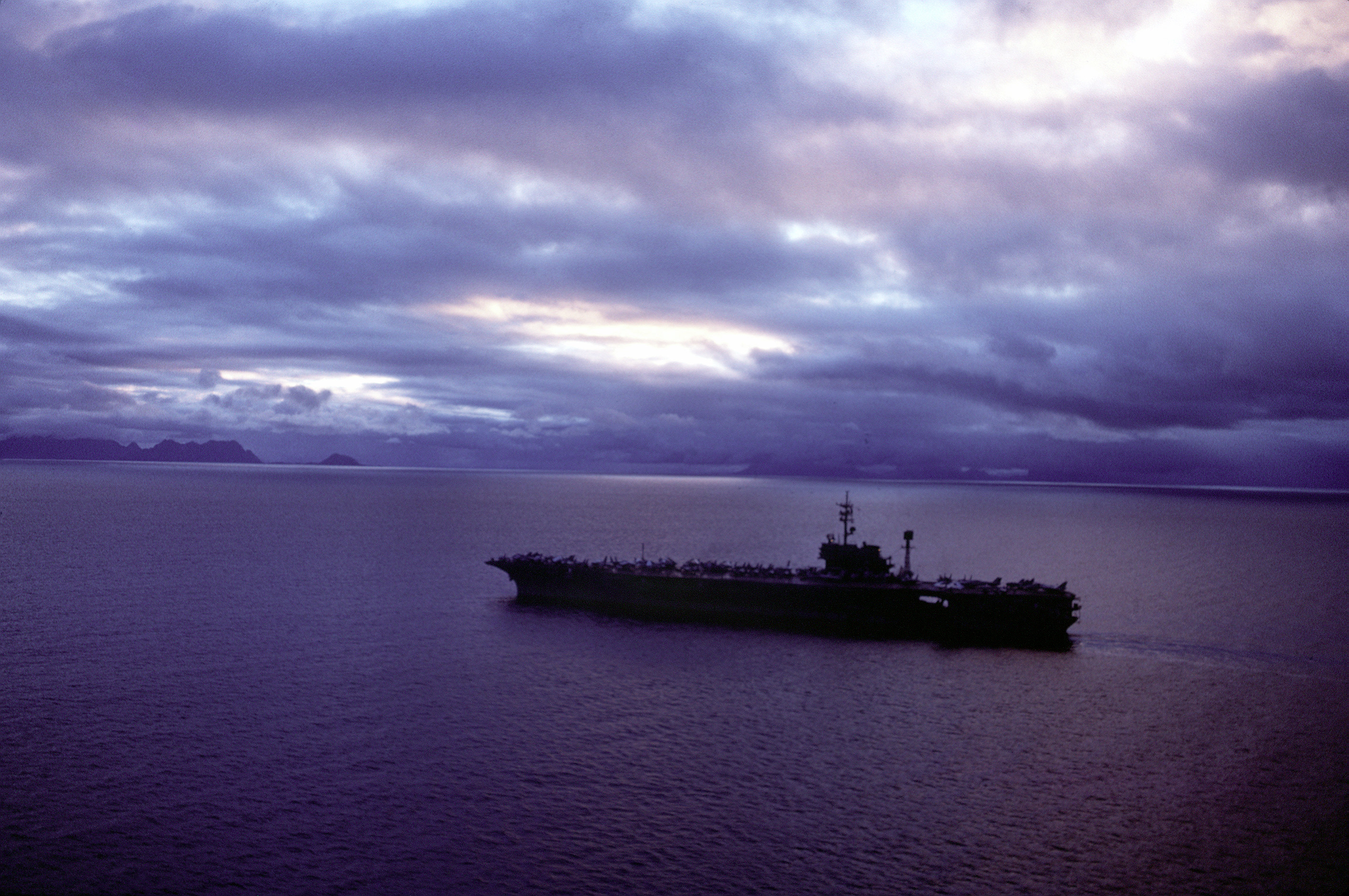 USS America CV-66 - Ocean Safari - DN-ST-87-02384