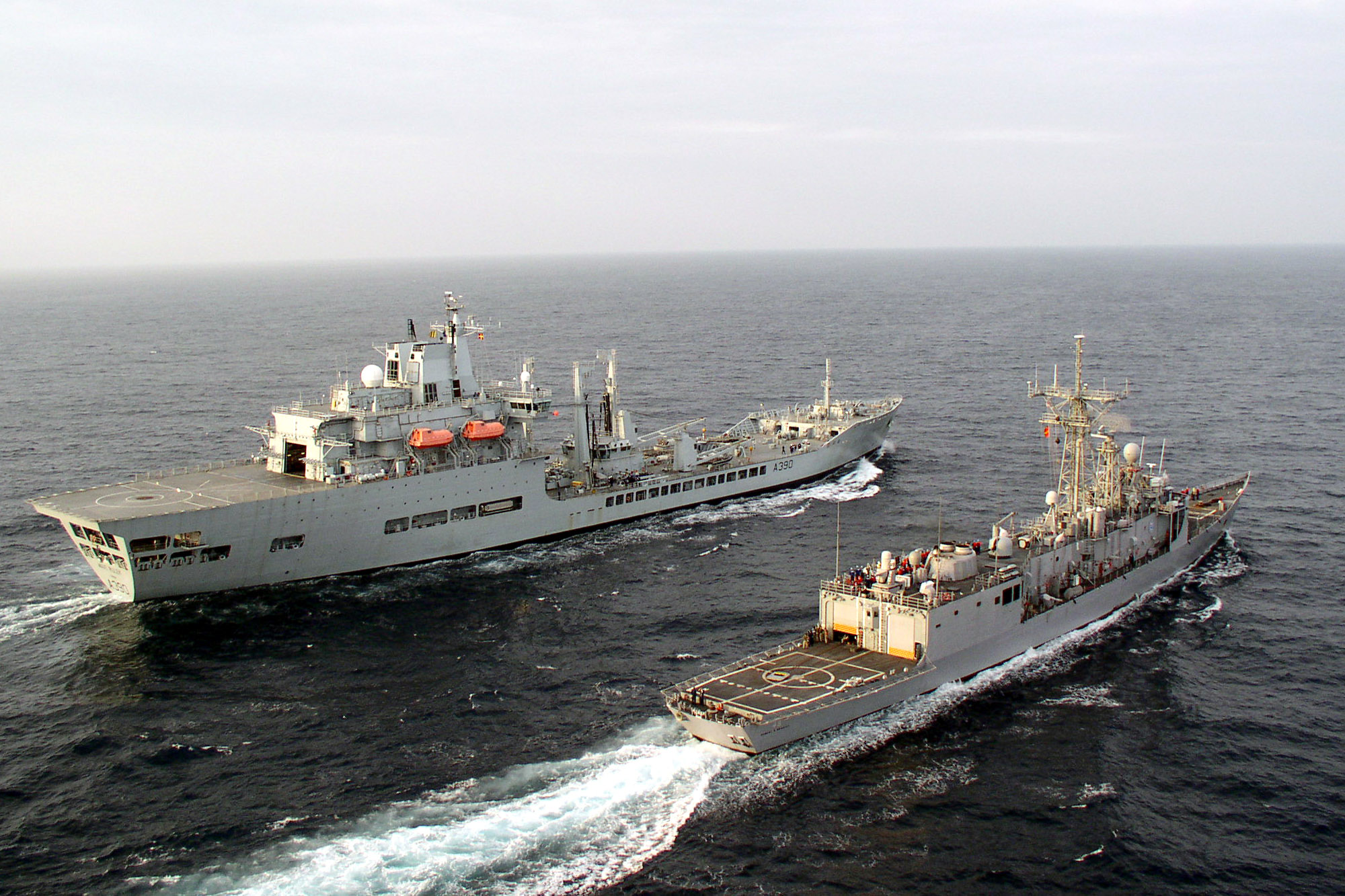 Wave Ruler refuels Robert G Bradley
