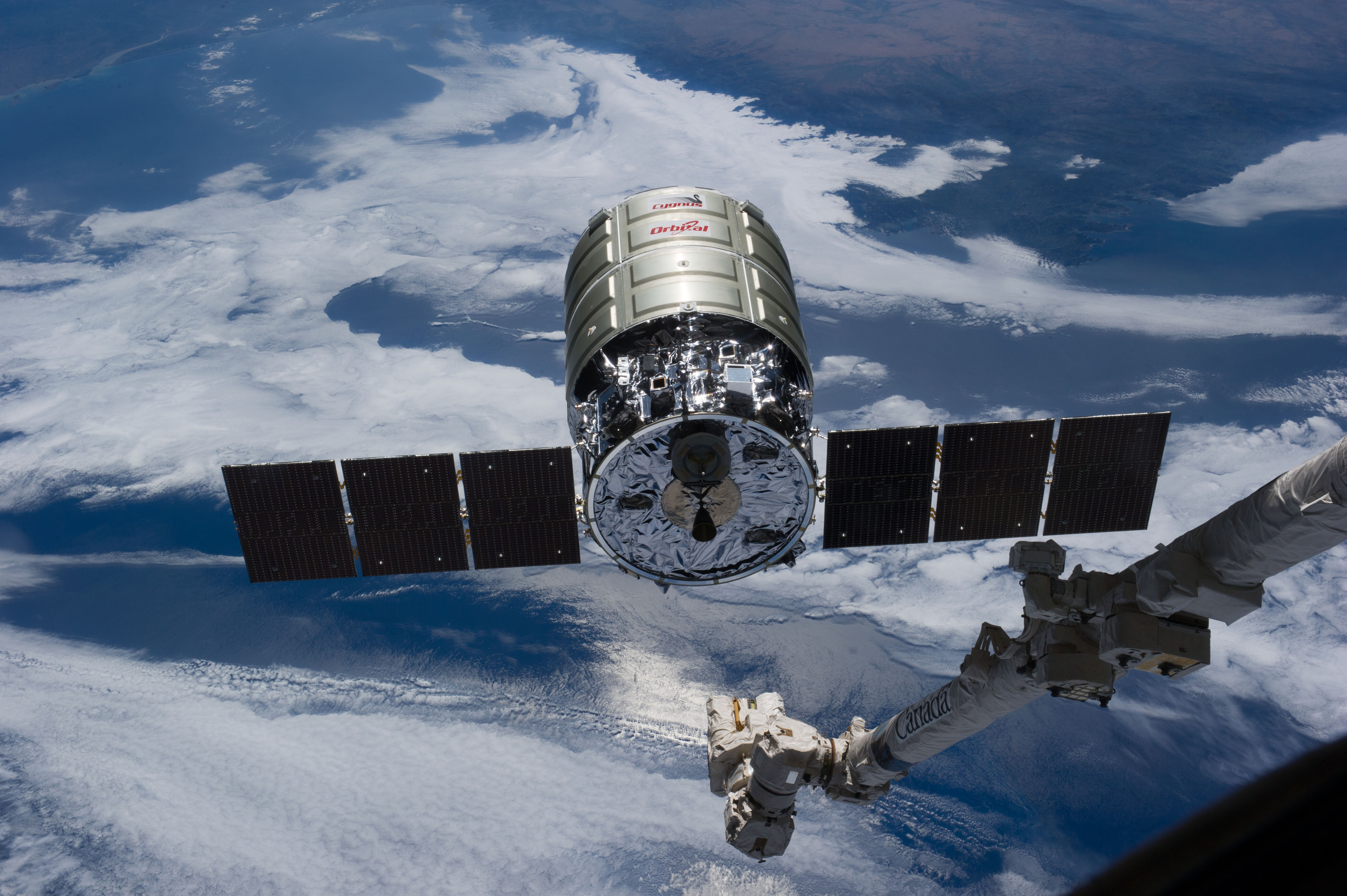 Cygnus CRS Orb-2 at ISS before grappling