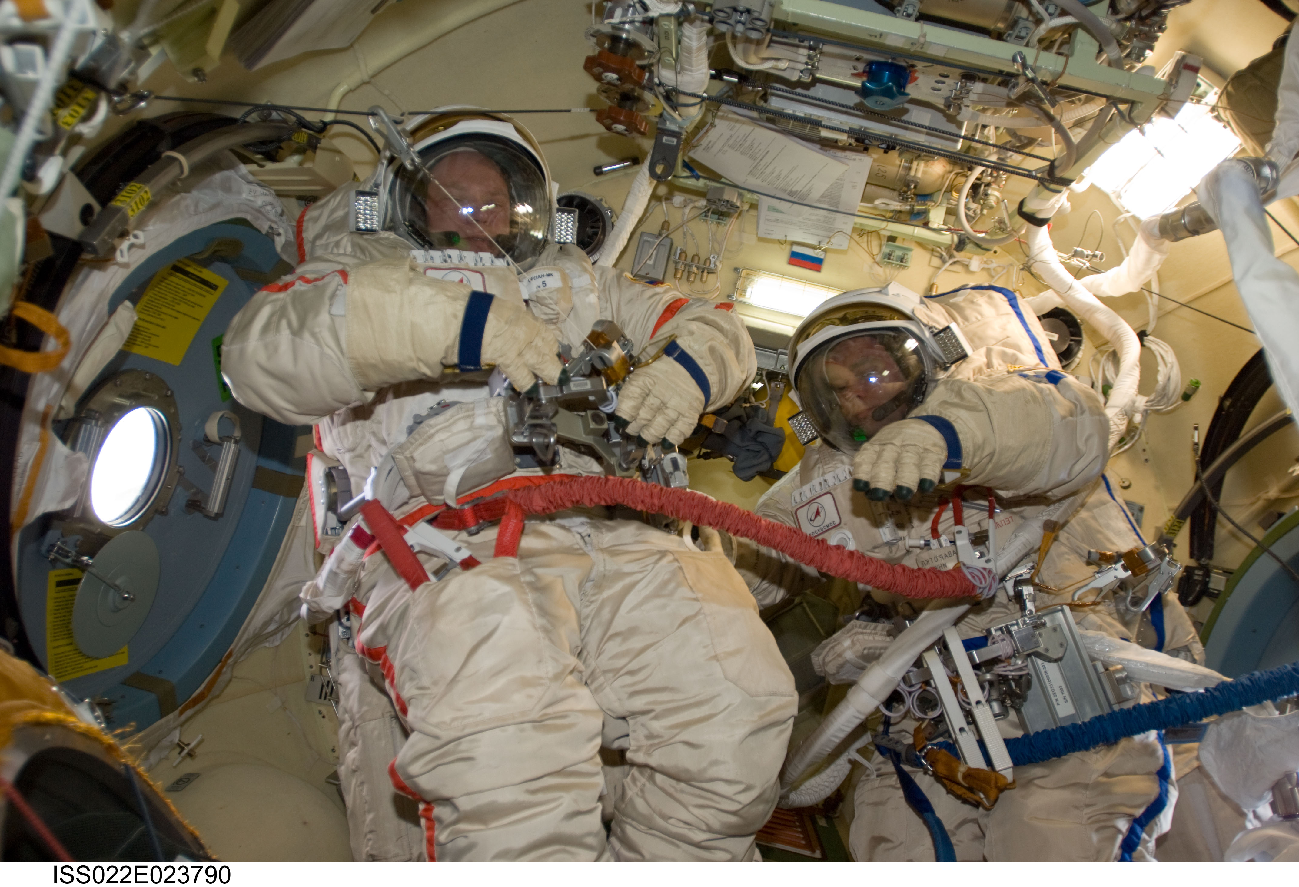 Iss022e023790