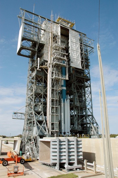 Assembling of an Delta II 7925 in the Mobile service tower