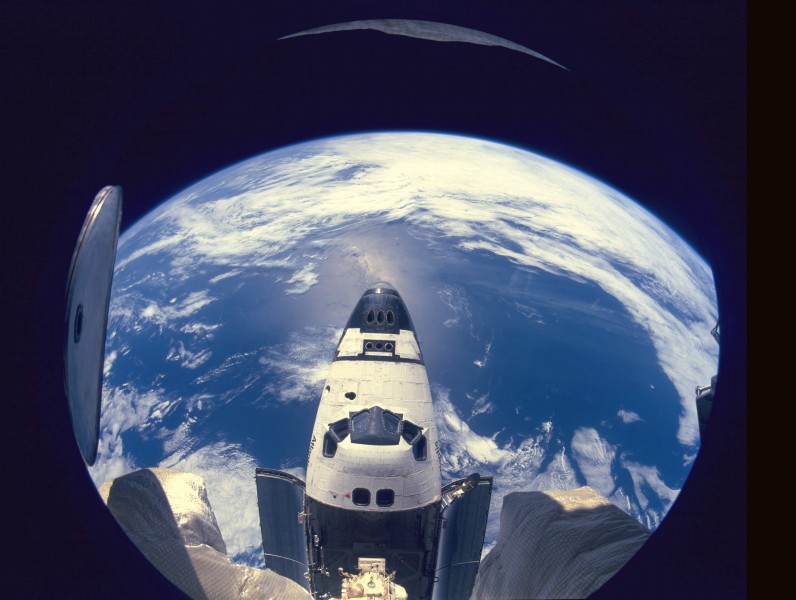 Earth & Atlantis (STS-71)