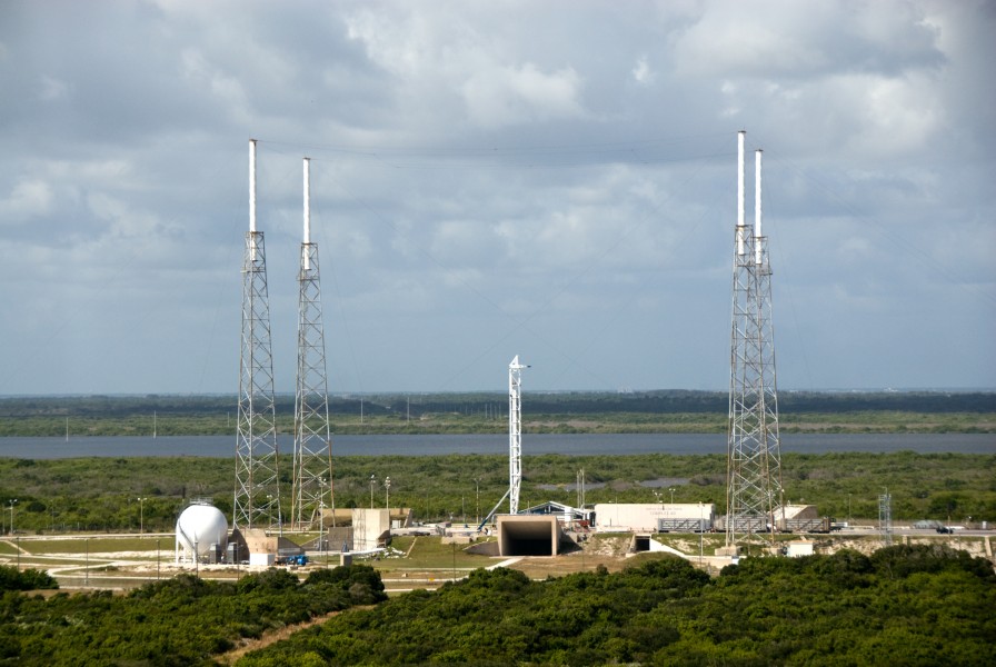 Launch pad 40 ready for Falcon 9 rocket