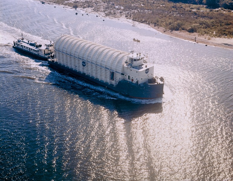 Palaemon barge carrying Saturn IV S-IB to MSFC