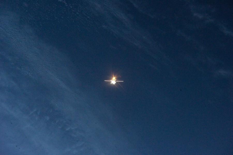 Progress M-08M approaches the ISS 1