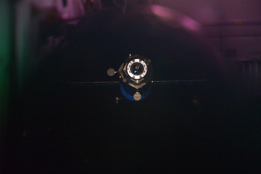 Progress M-08M approaches the ISS 3