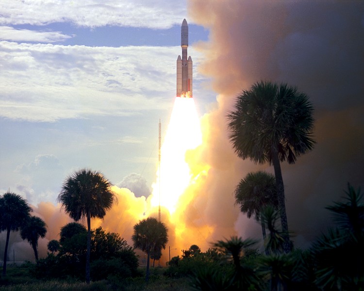 Titan 3E-Centaur launches with Viking 1