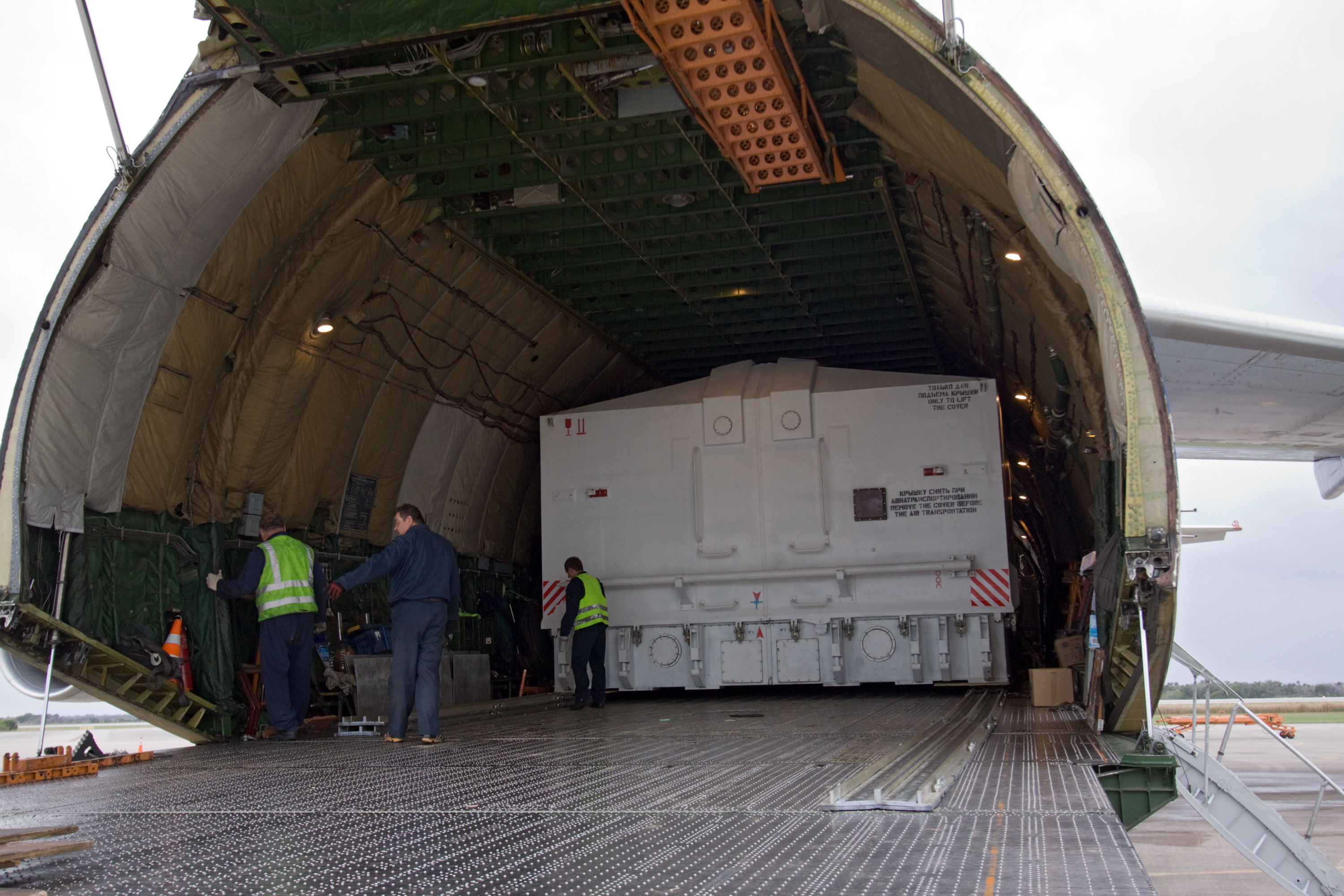 Rassvet arrives at KSC 2