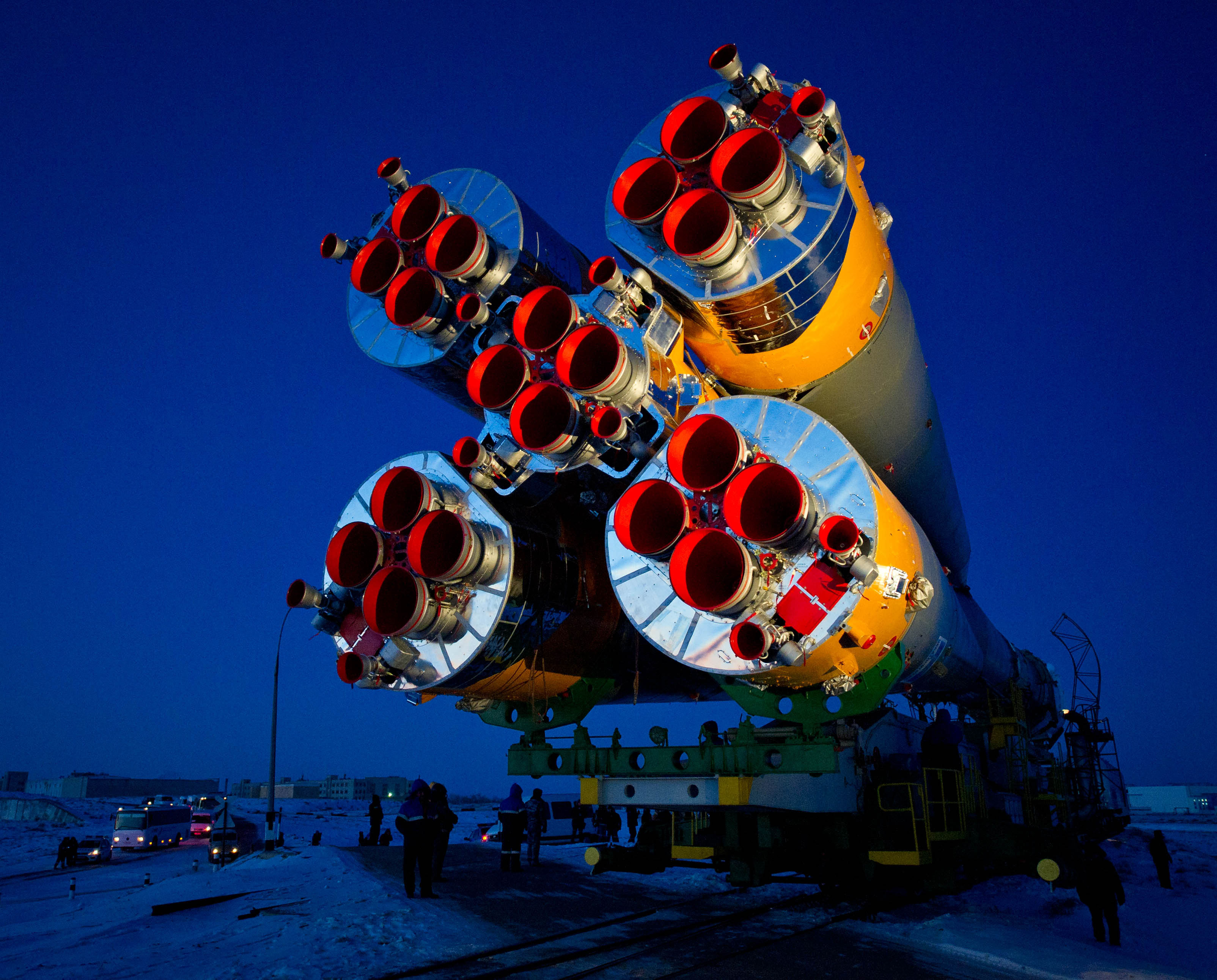 Soyuz TMA-03M rollout 1