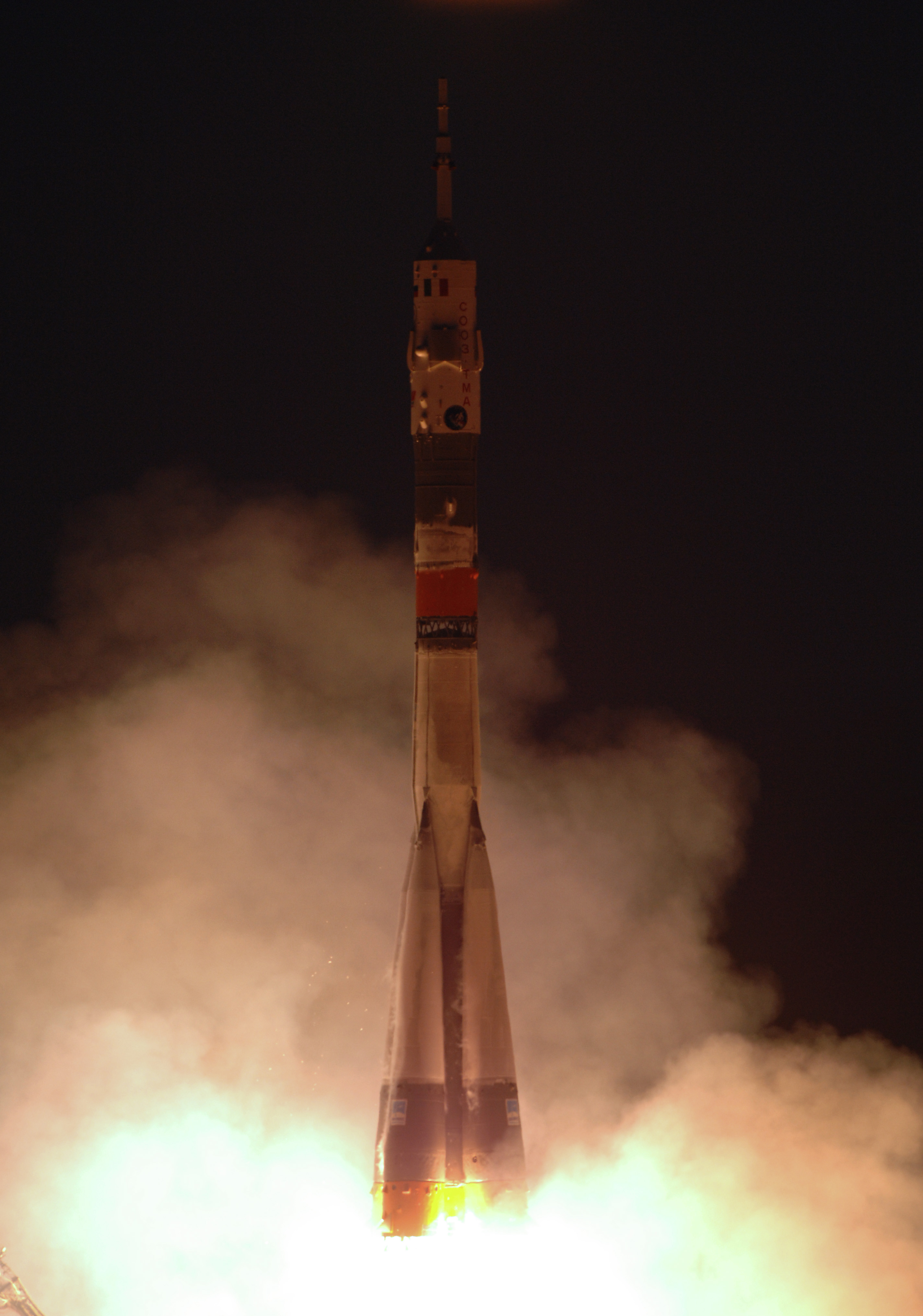 Soyuz TMA-6 launch