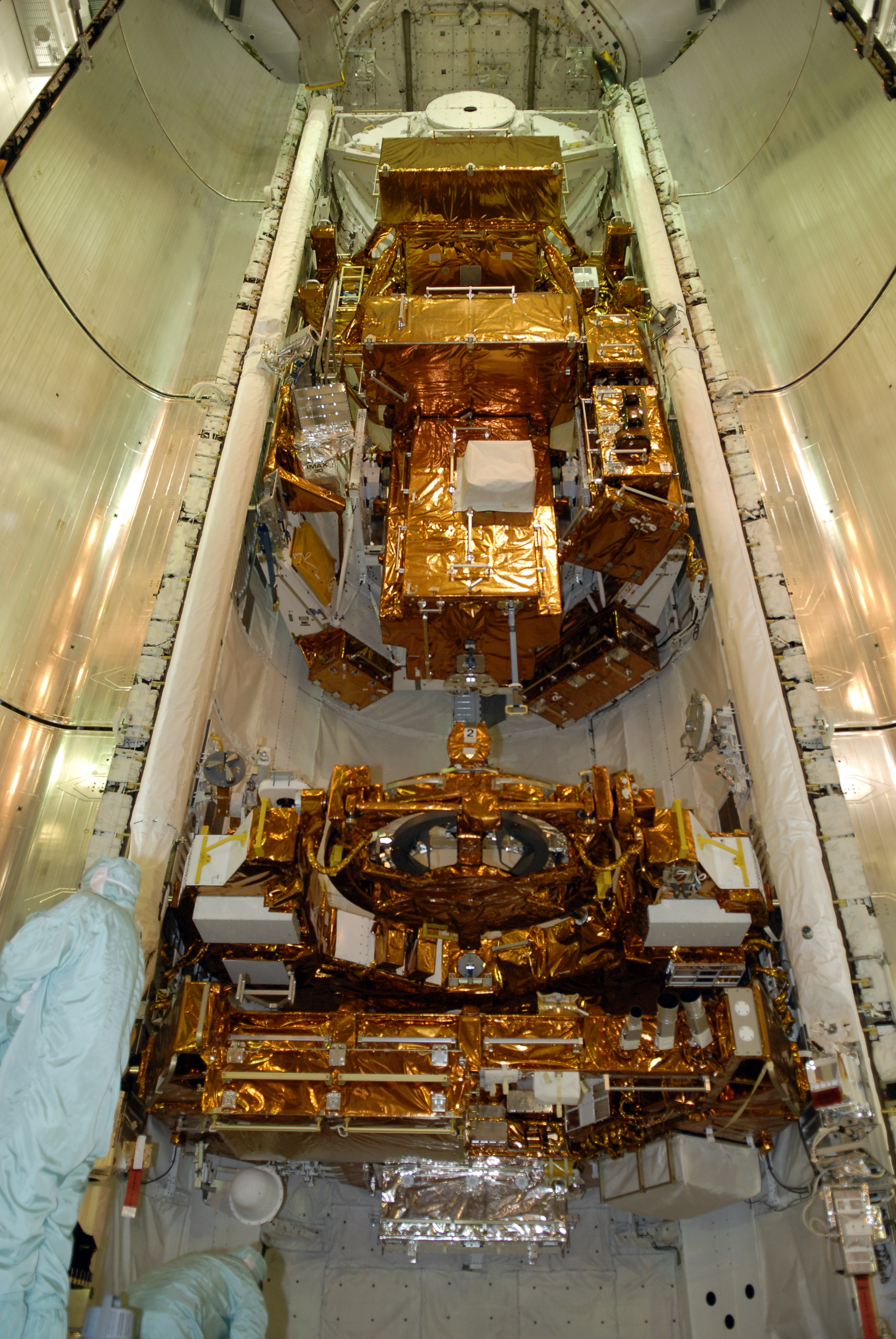 STS-125 payload-bay 2009-3013