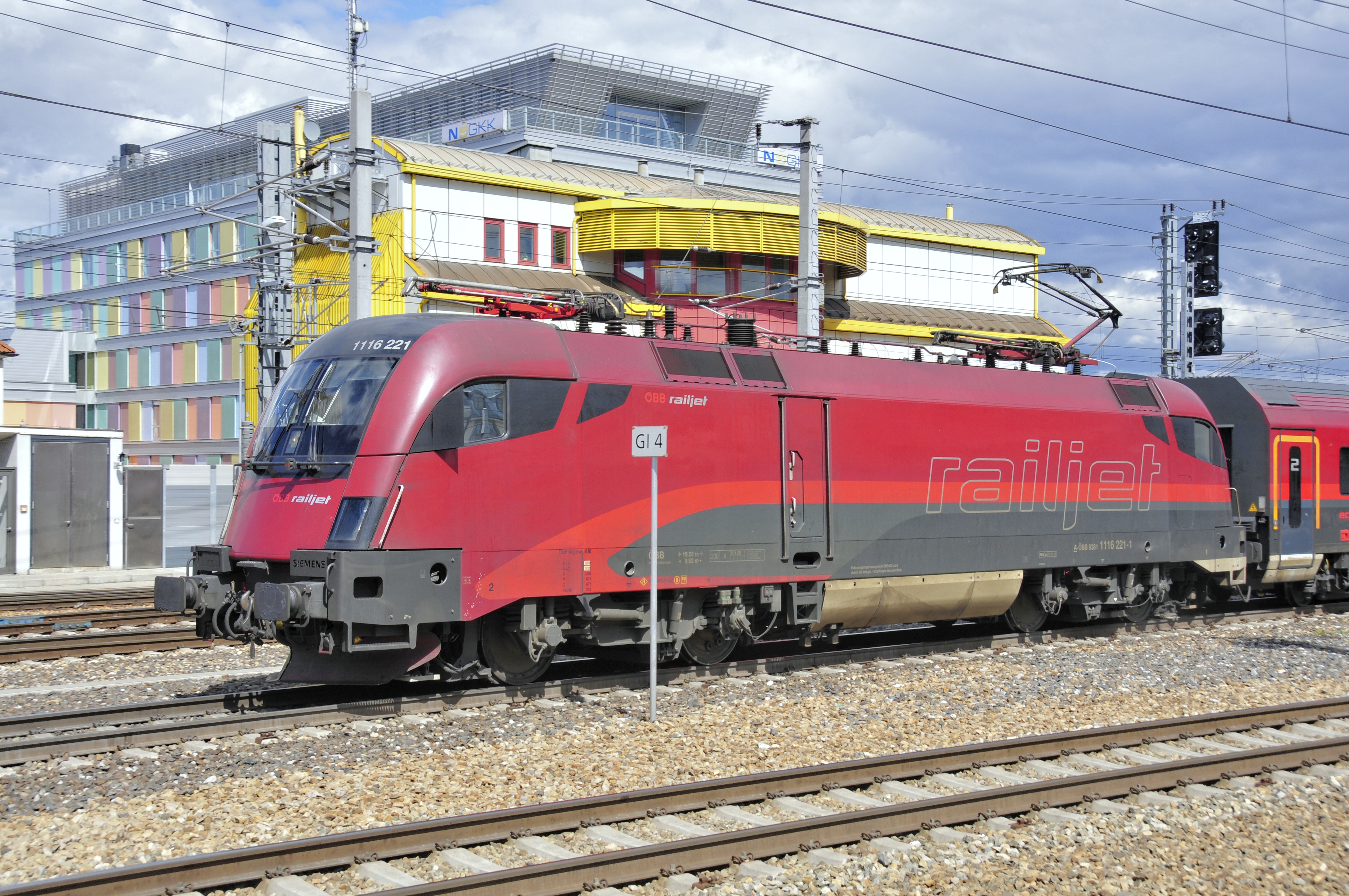 13-04-13-st-poelten-bahnhof-228