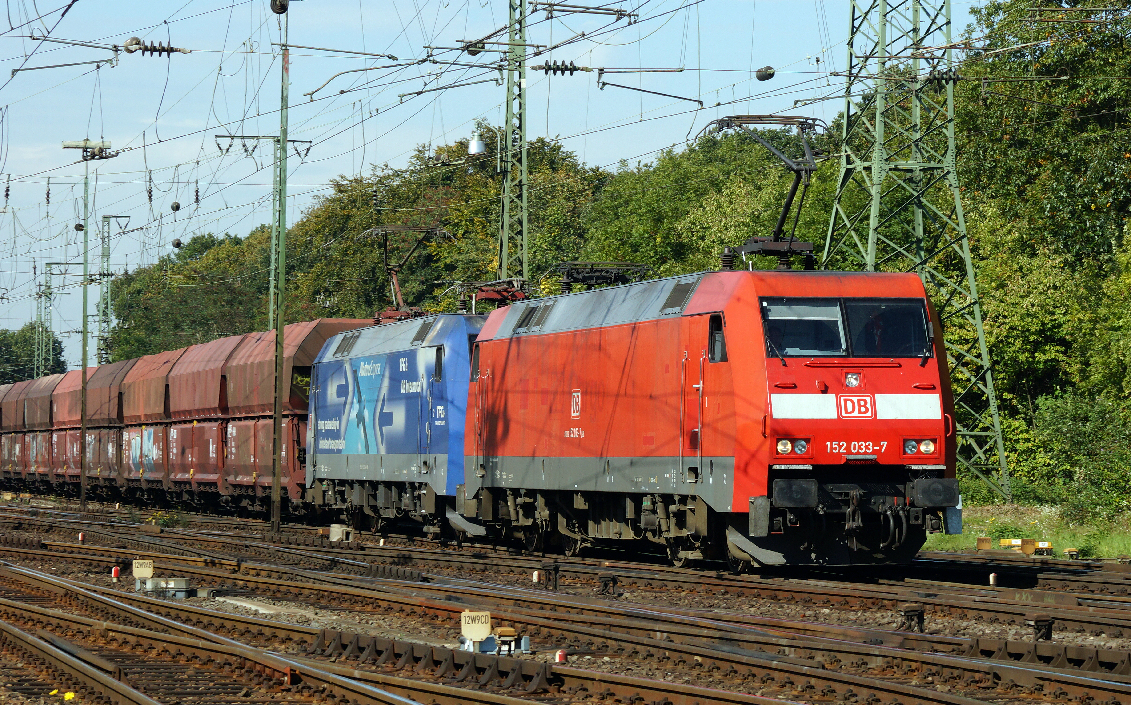 152 033-7 Köln-Gremberg 2015-10-03-02