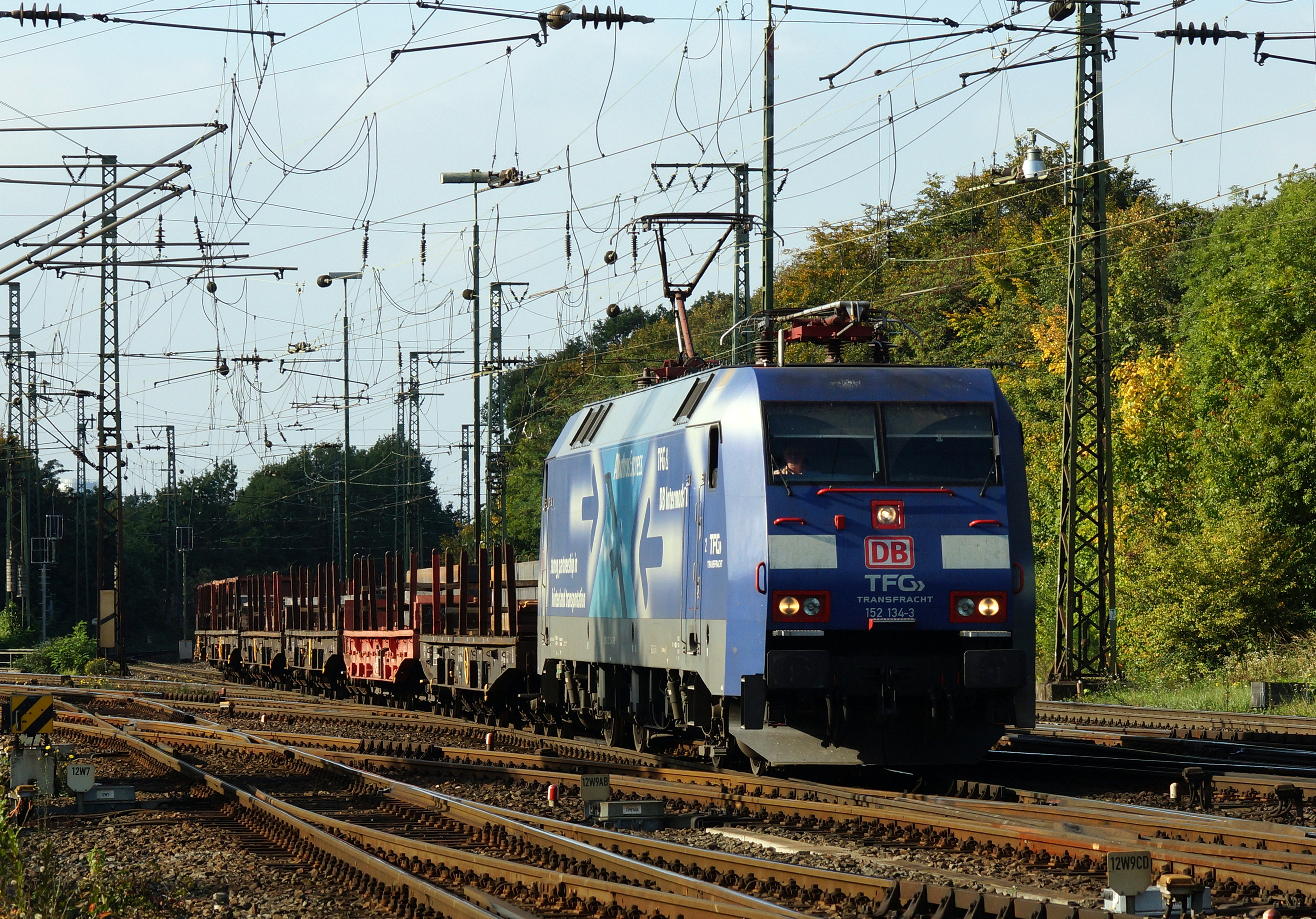 152 134-3 Köln-Gremberg 2015-10-10-01