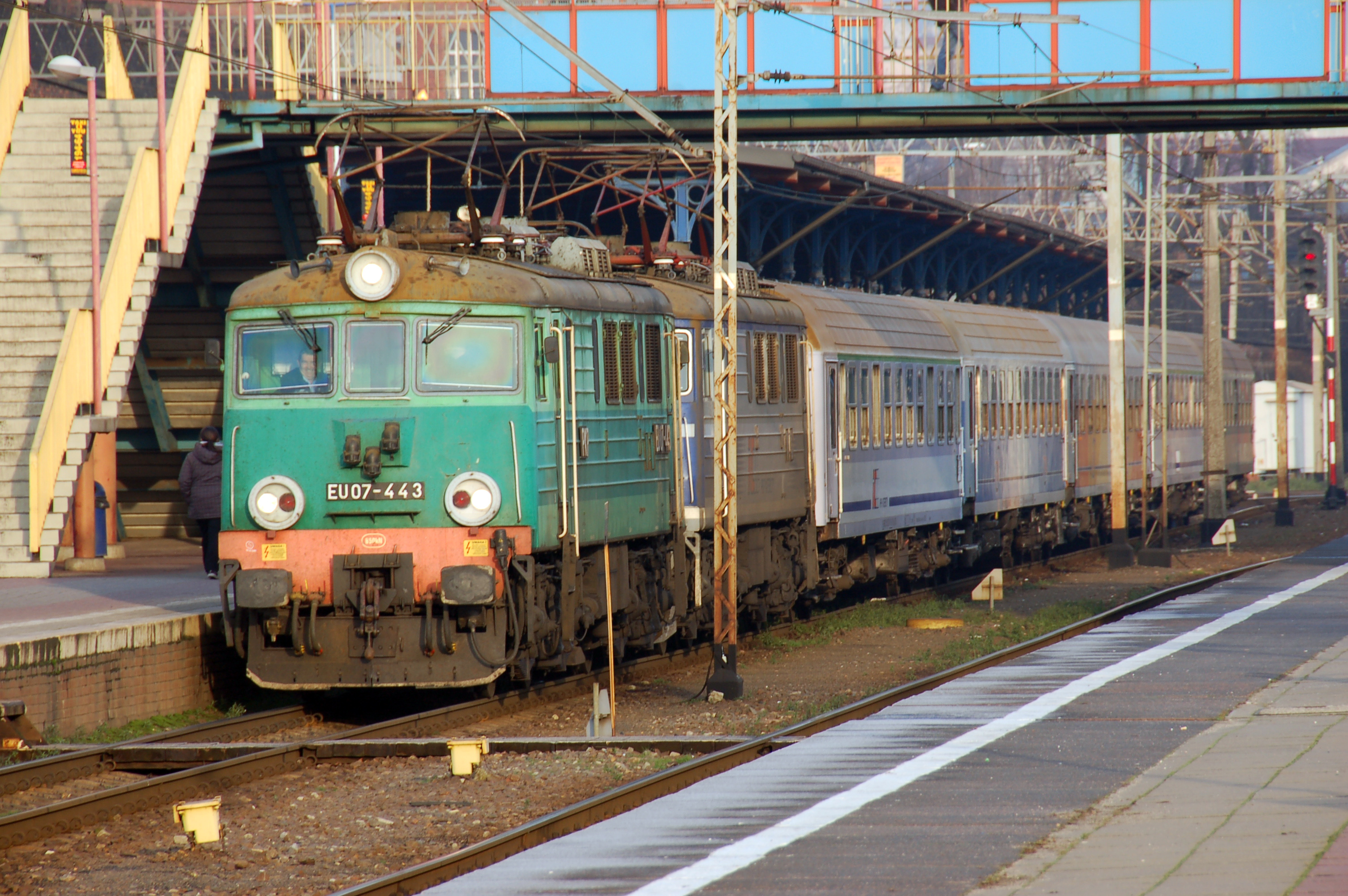2010-11-26-szczecin-glówny-by-RalfR-65