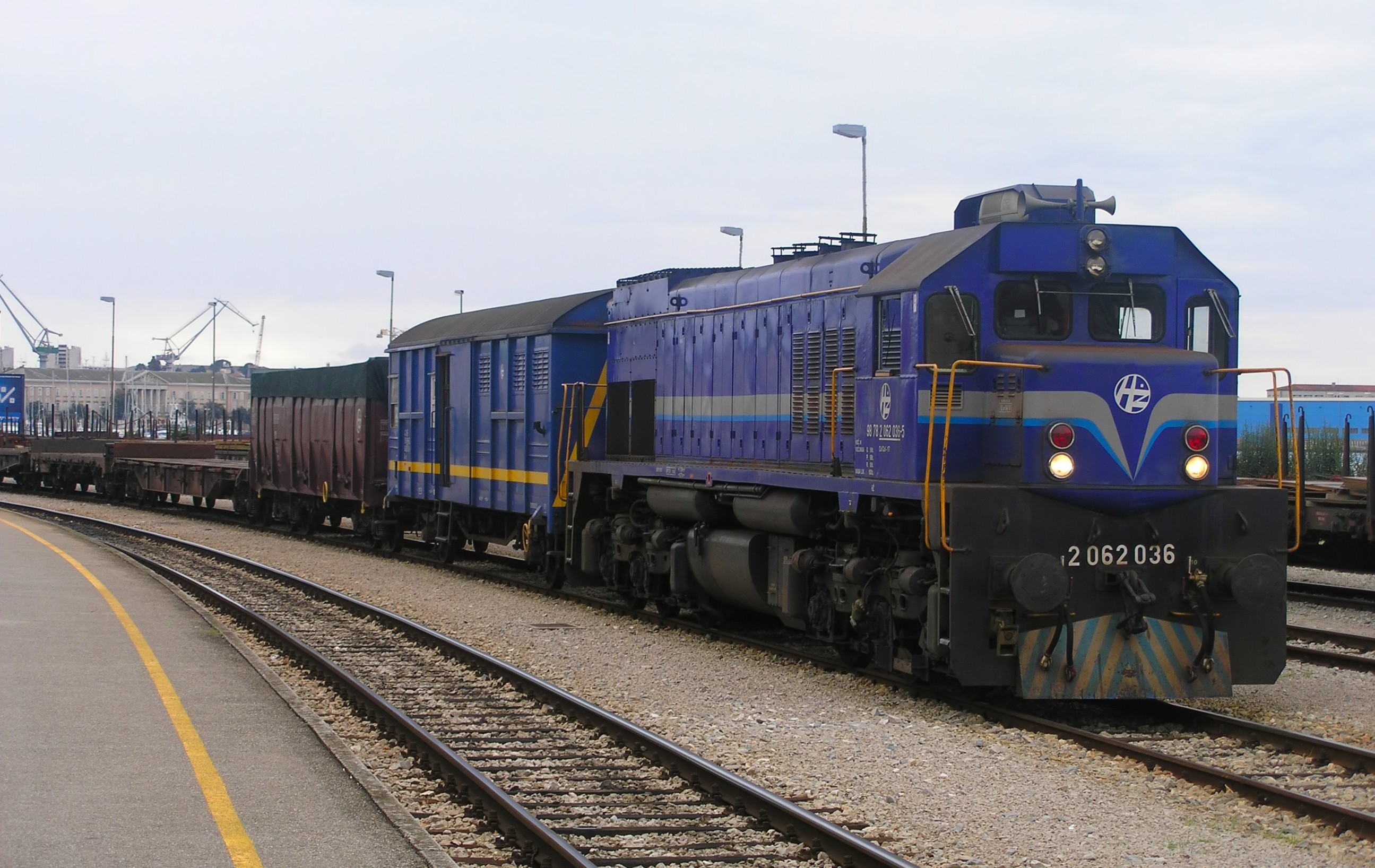 2062 series locomotive (021)