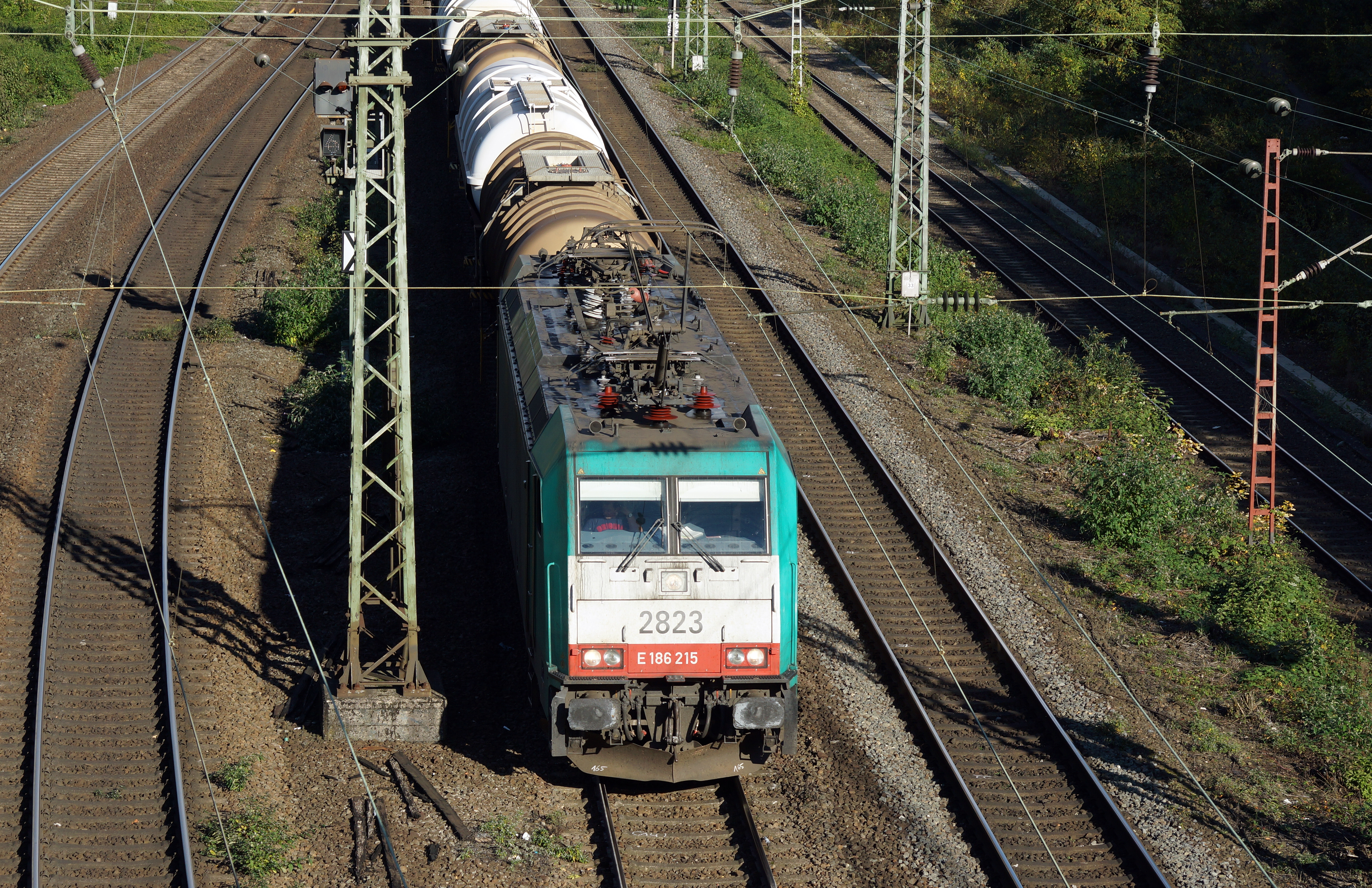 2823 - E186 215 Mediapark Köln 2015-10-29-02