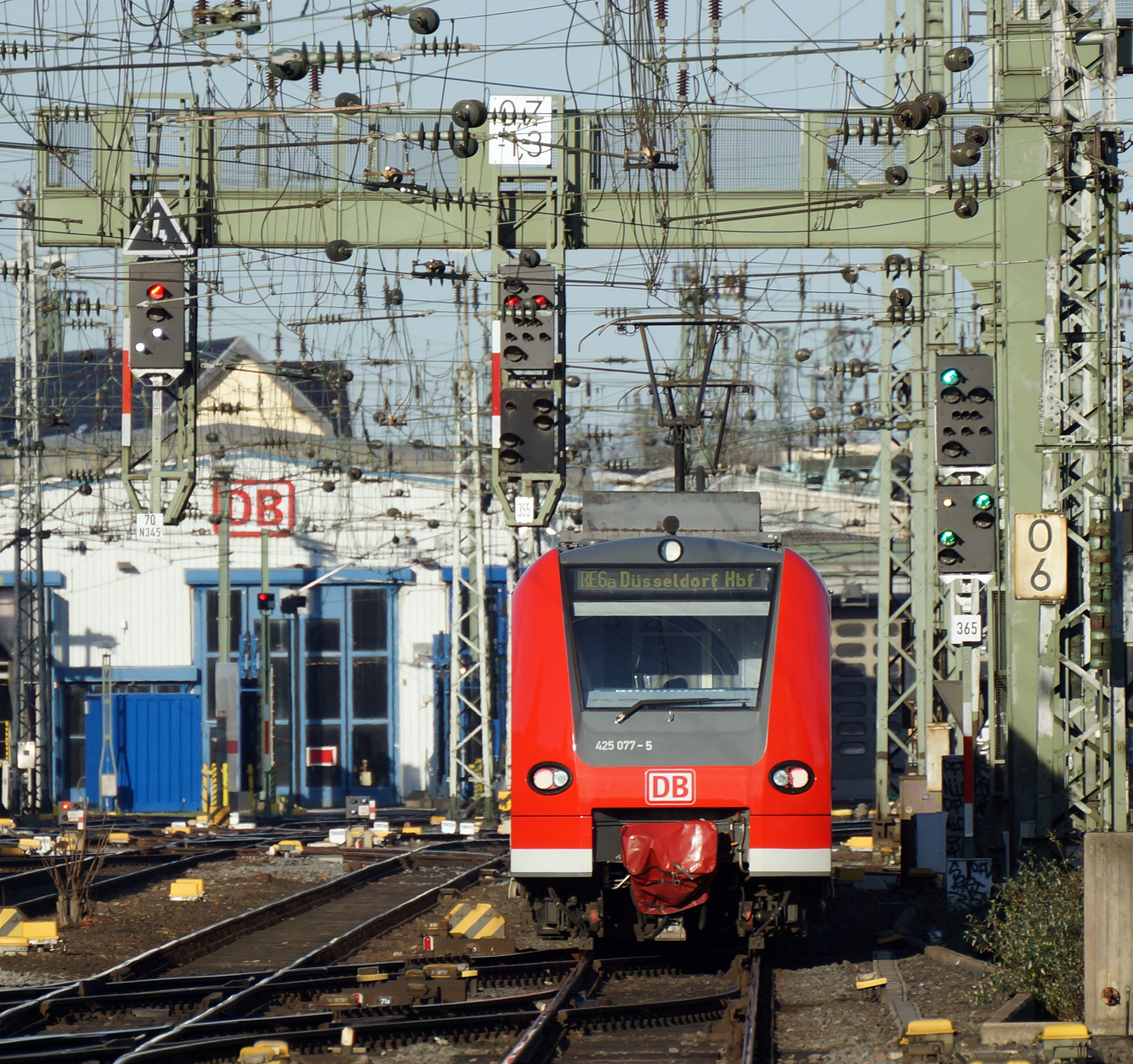 425 077-5 Köln Hauptbahnhof 2015-12-26