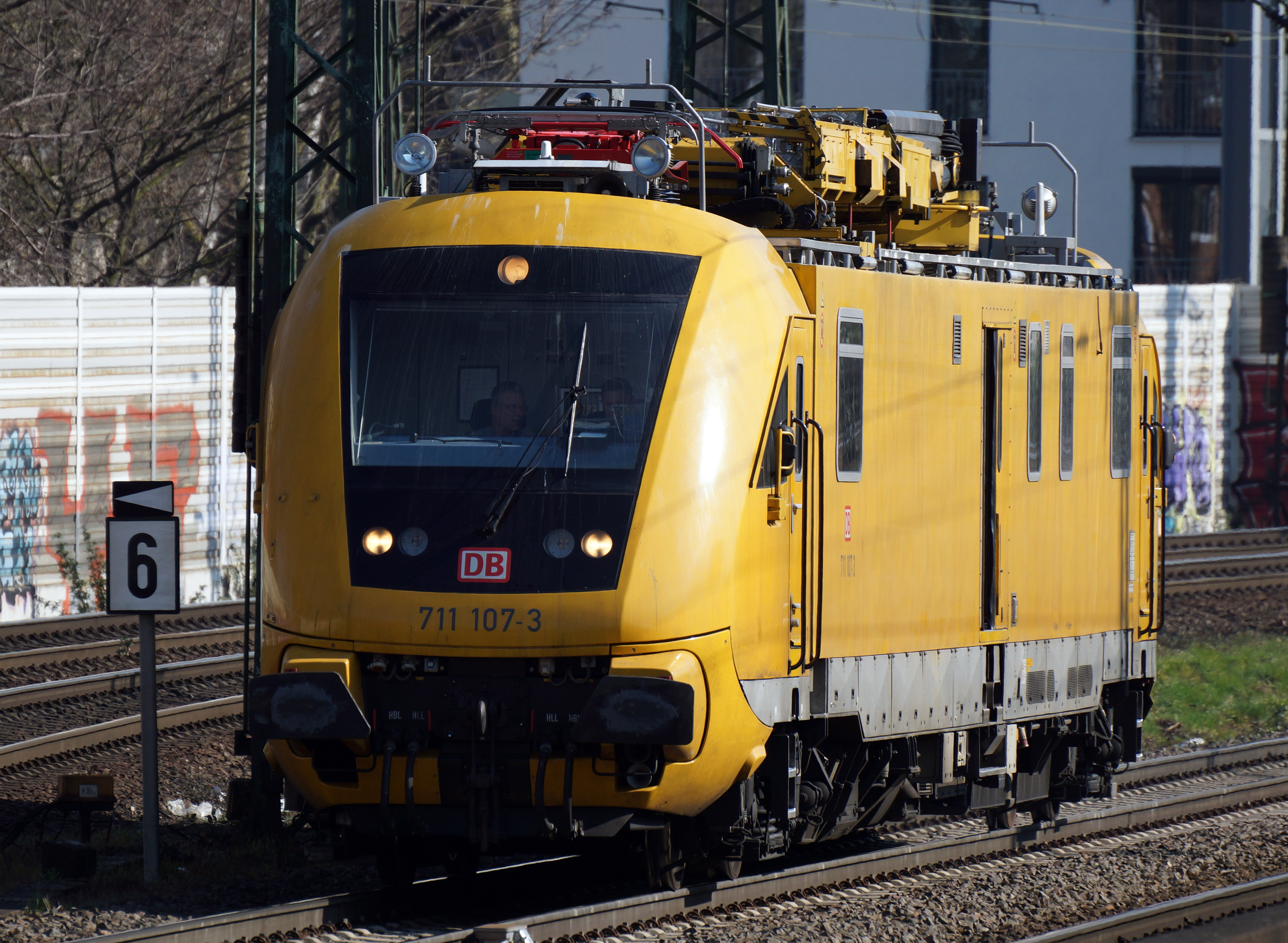 711 107-3 Köln-Süd 2016-03-17-02