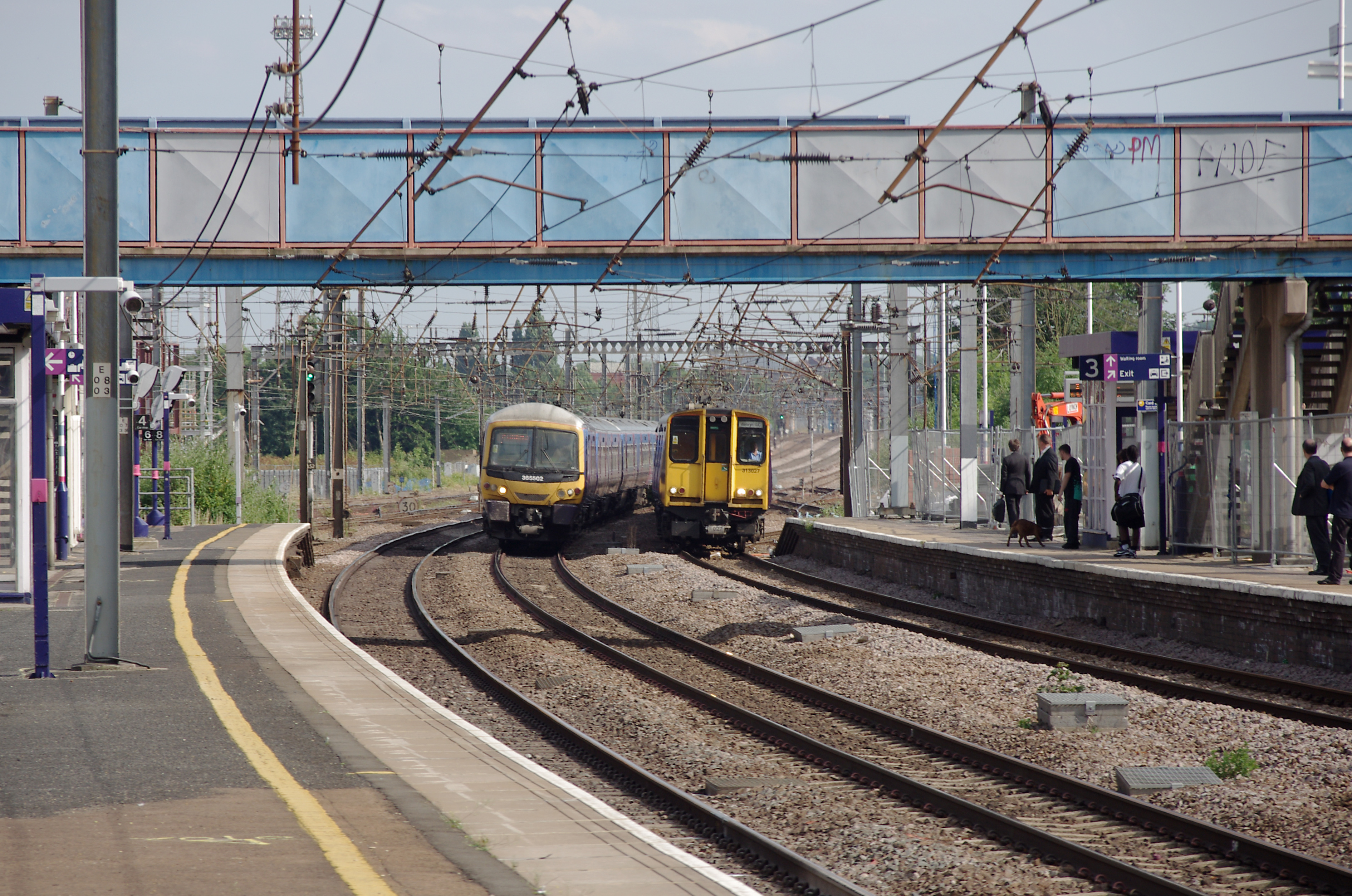 Alexandra Palace railway station MMB 11 365502 313027