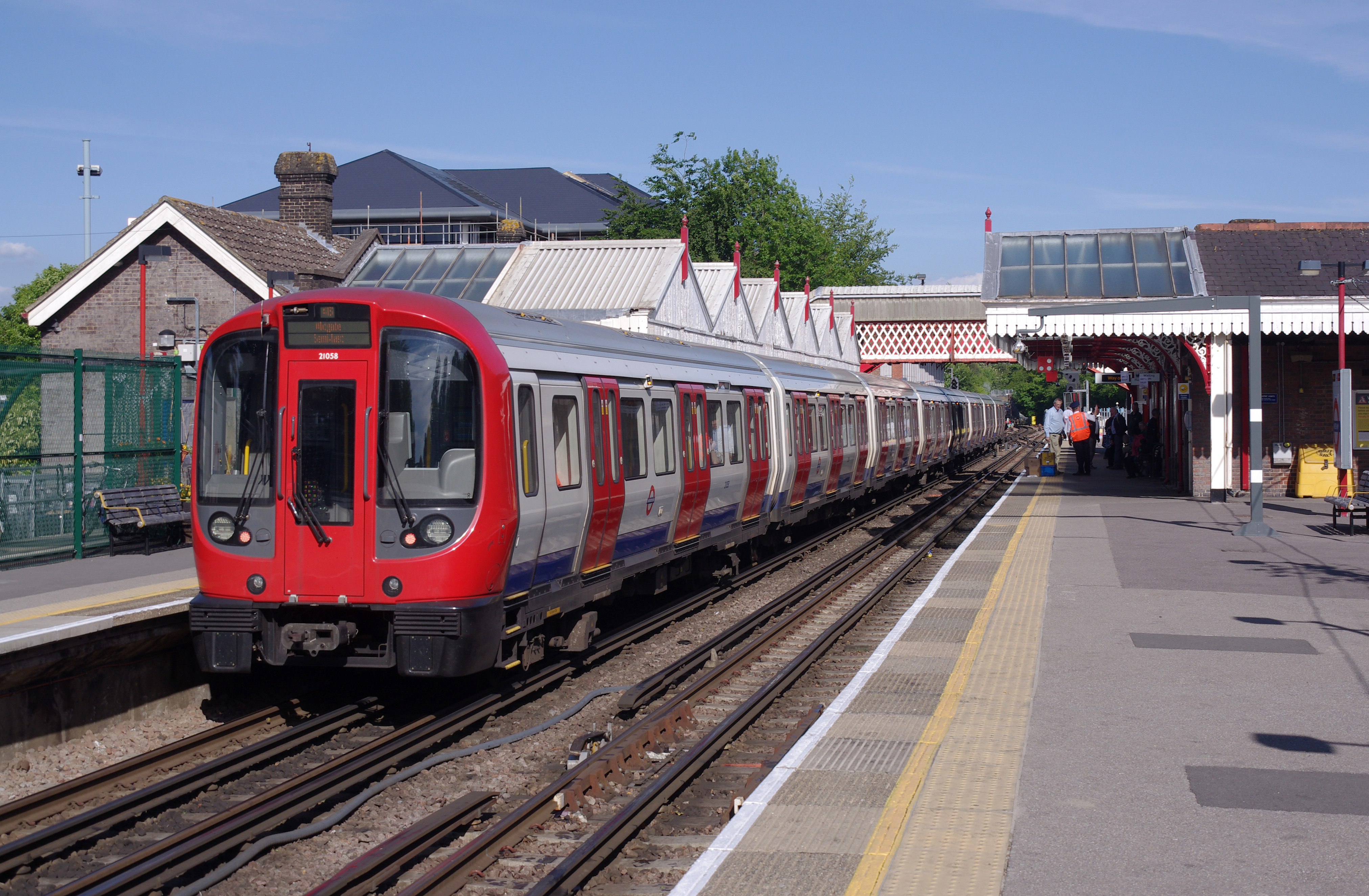 Amersham station MMB 18 S Stock