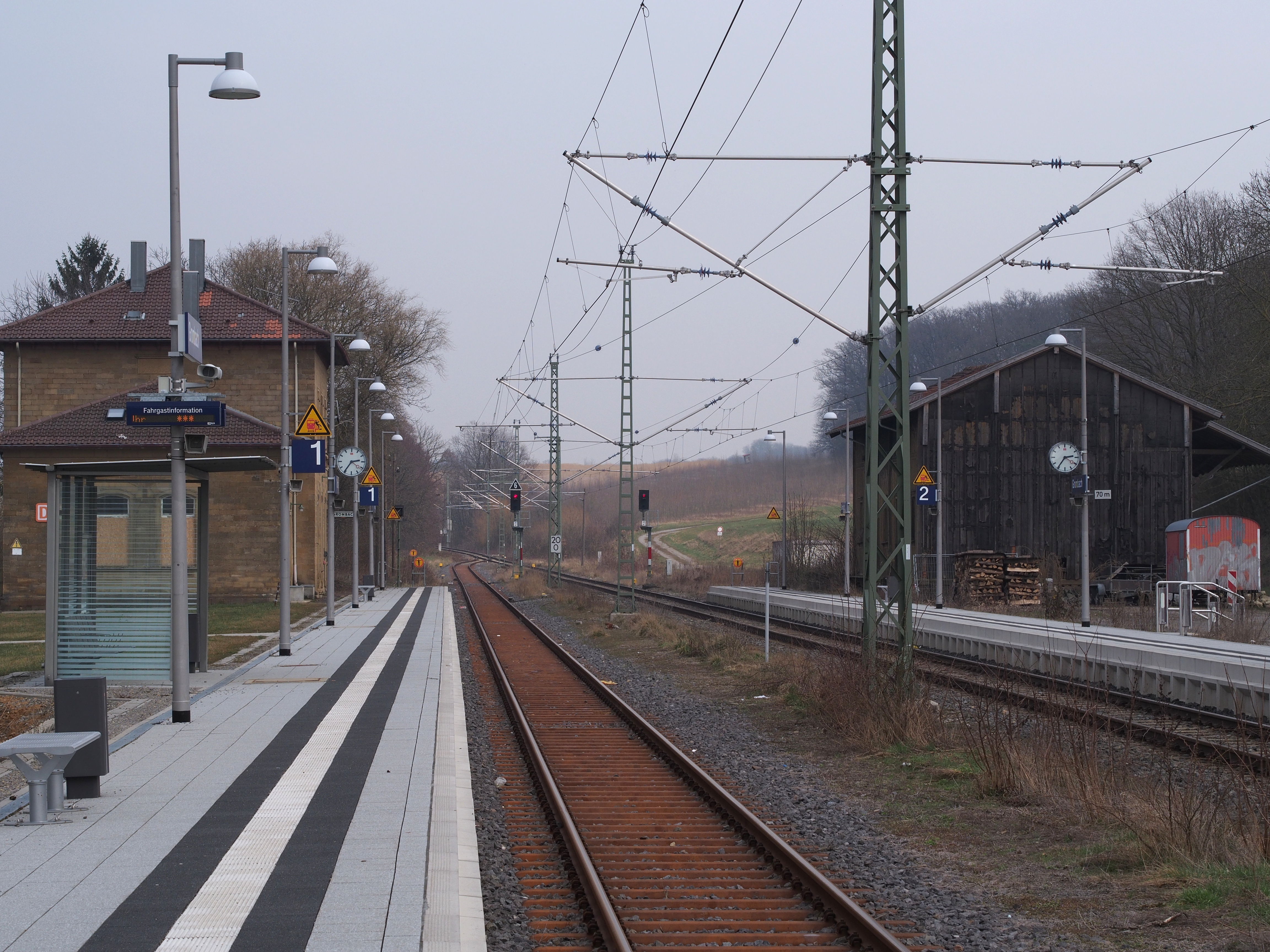 Bahnhof-Grombach-1