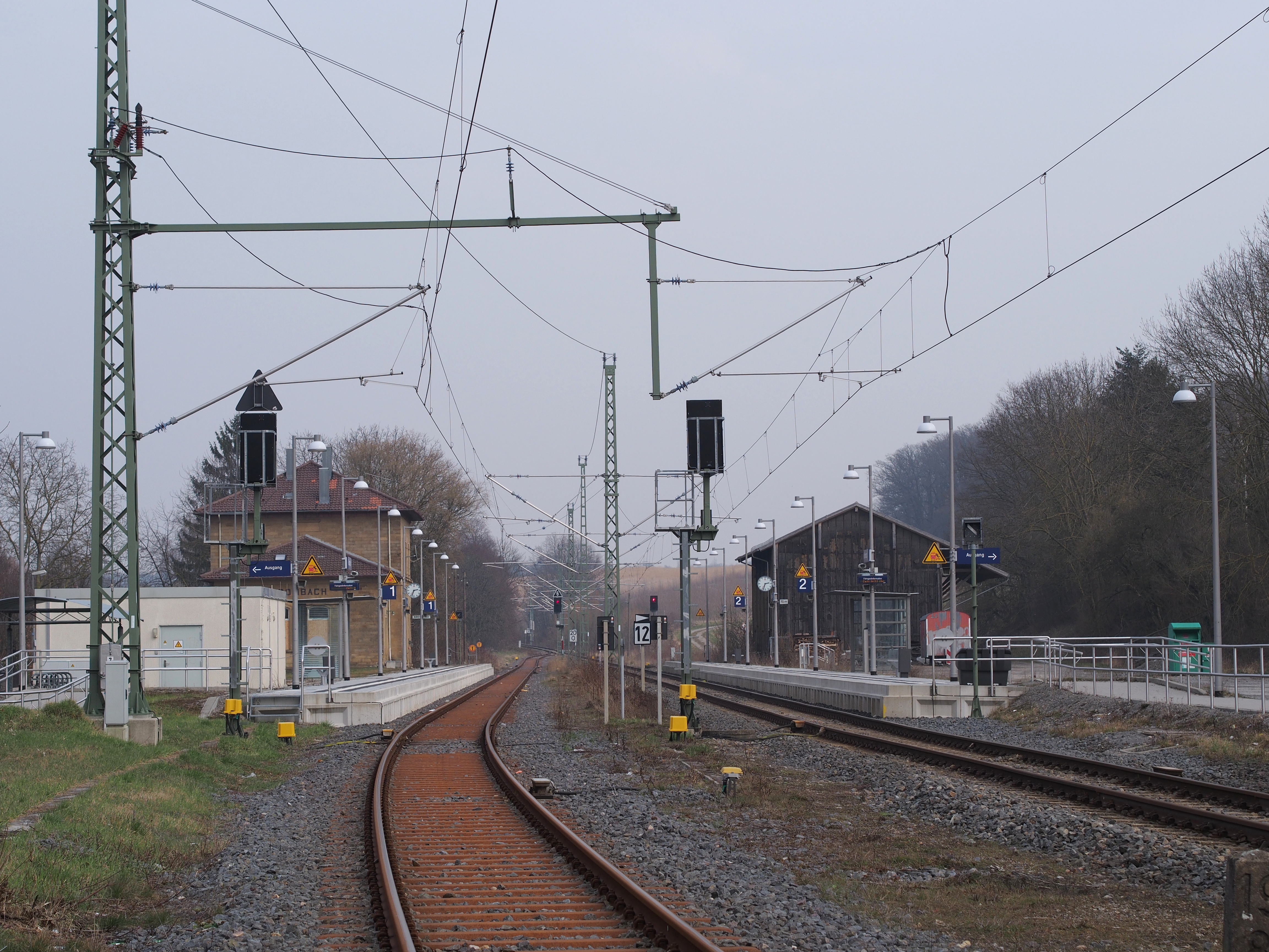 Bahnhof-Grombach-2