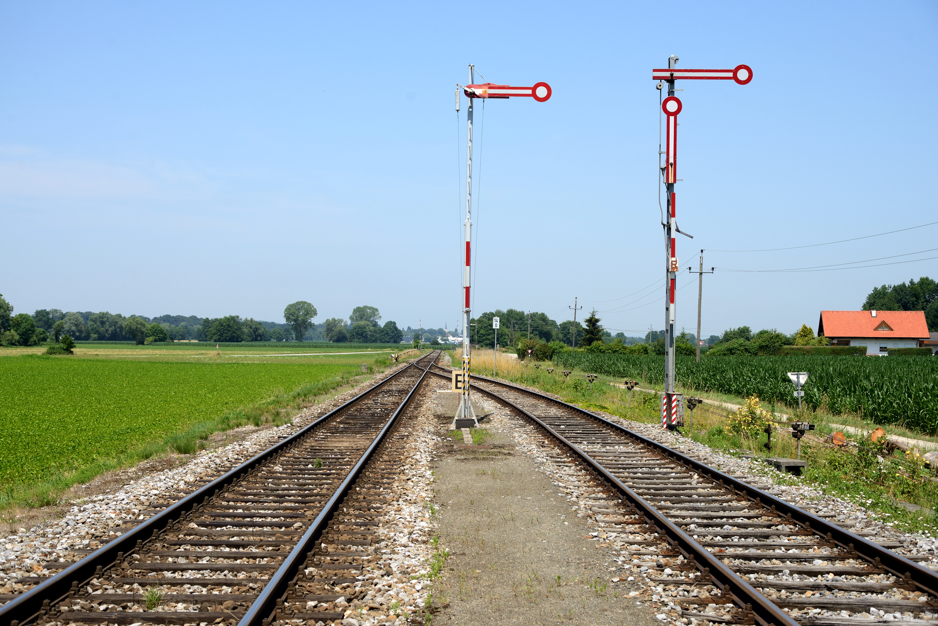 Bahnhof Munderfing R1 R2