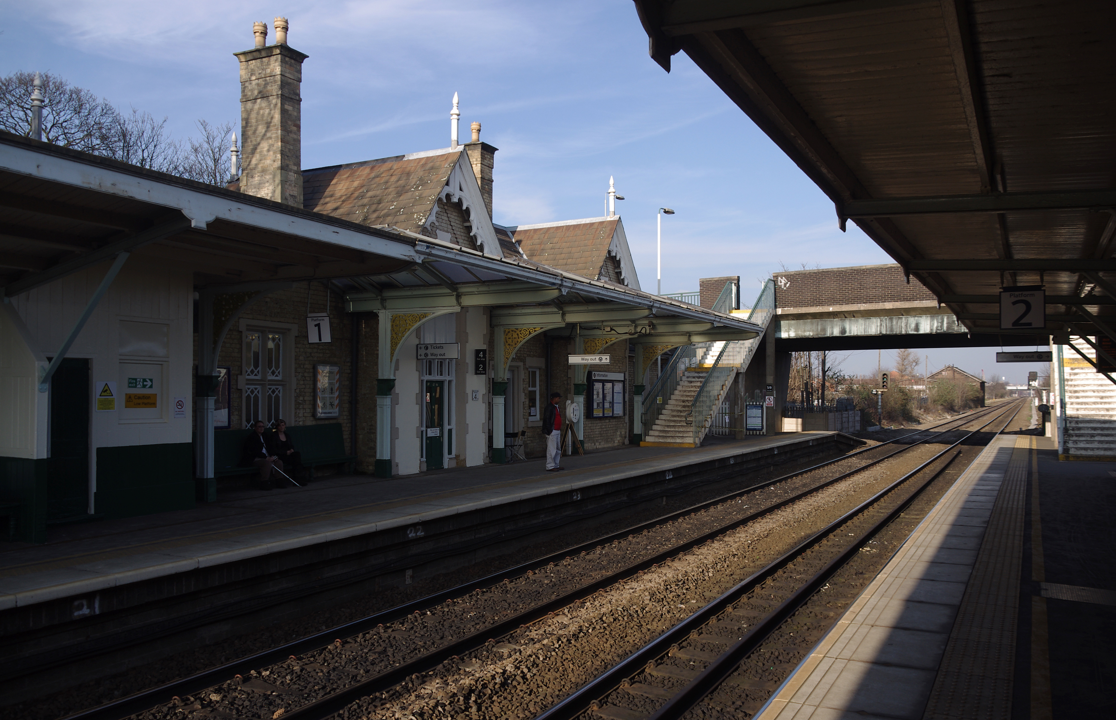 Beeston railway station MMB 08