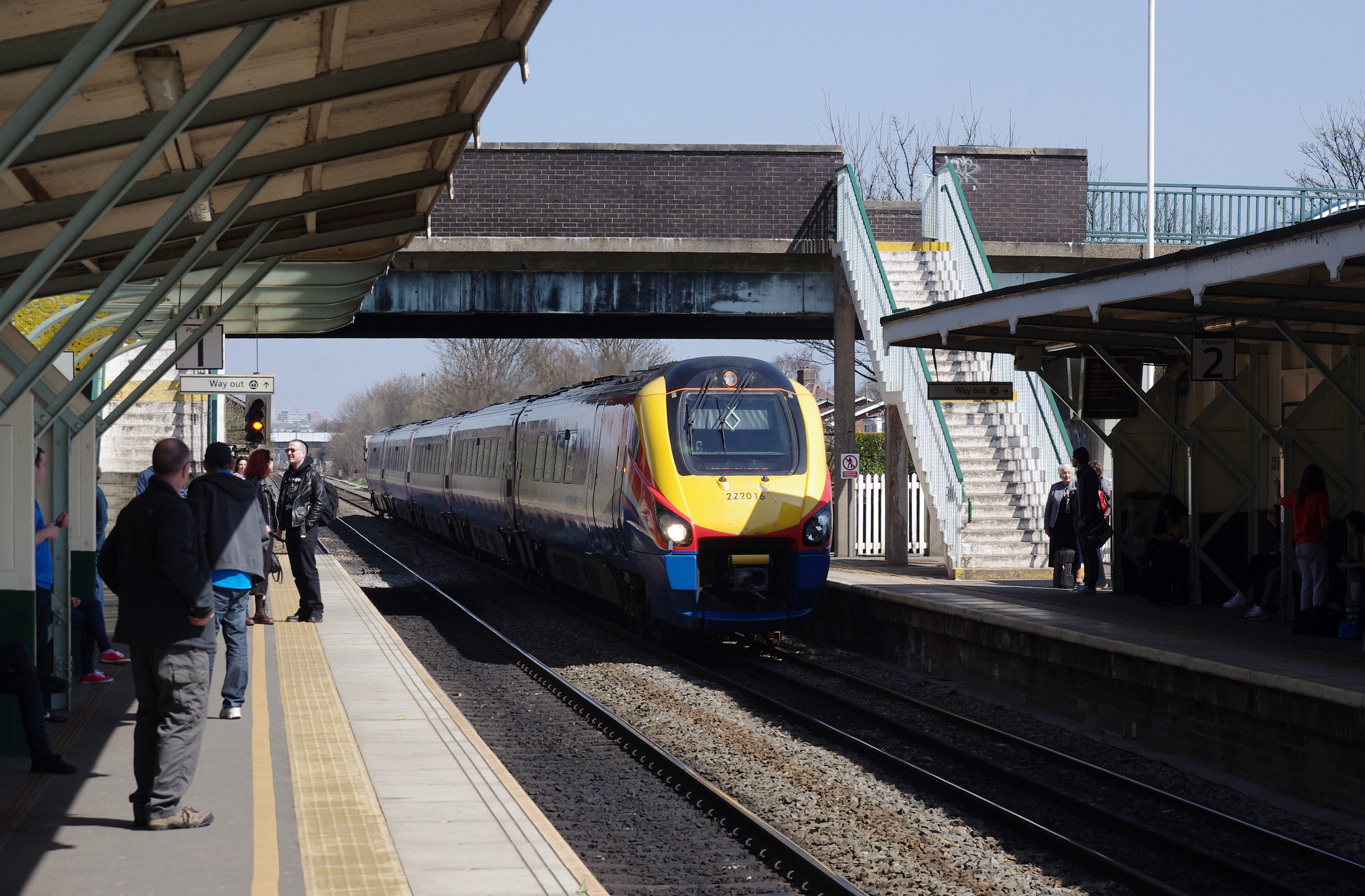 Beeston railway station MMB 38 222016