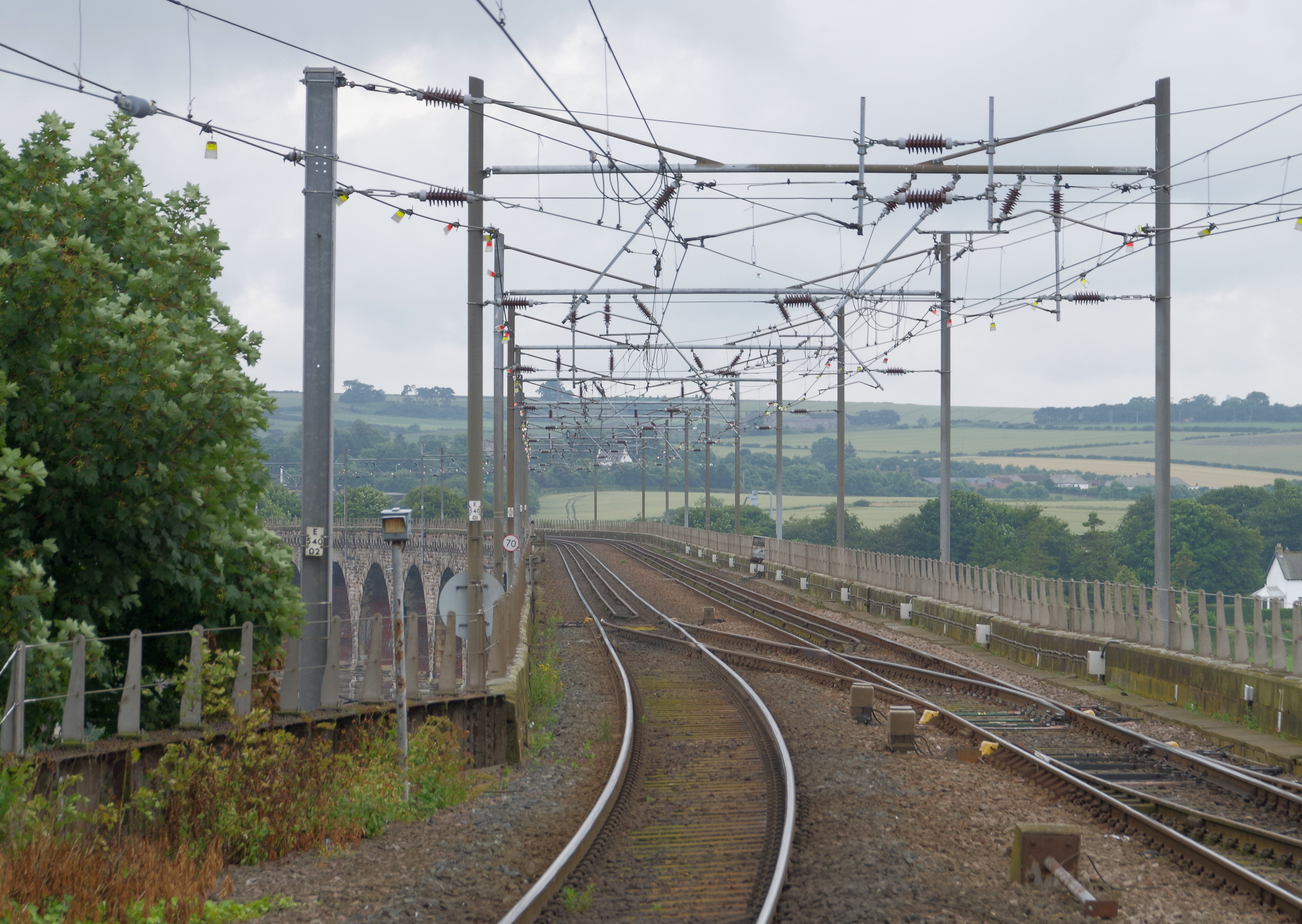 Berwick-upon-Tweed railway station MMB 01