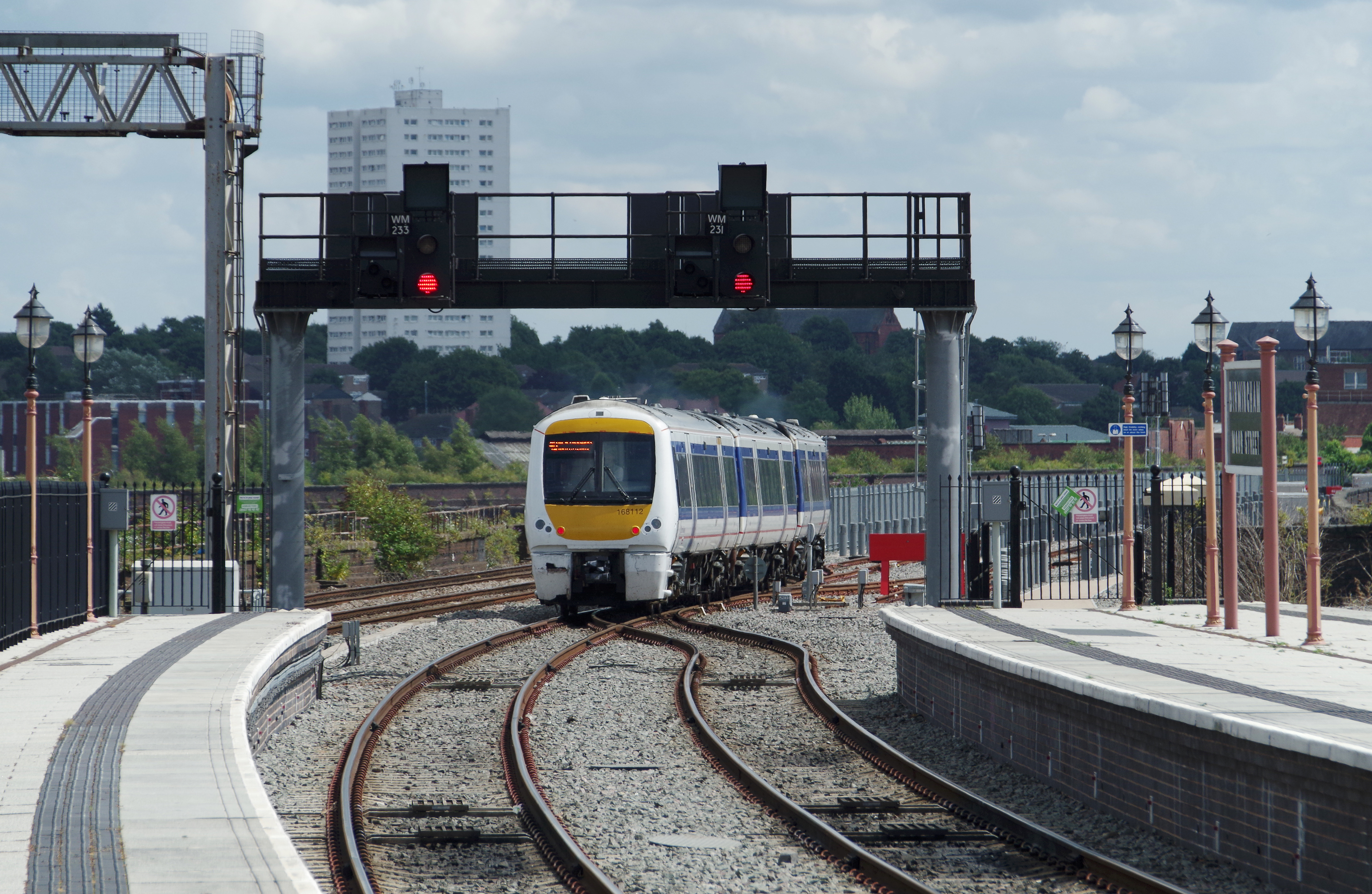 Birmingham Moor Street railway station MMB 18 168112